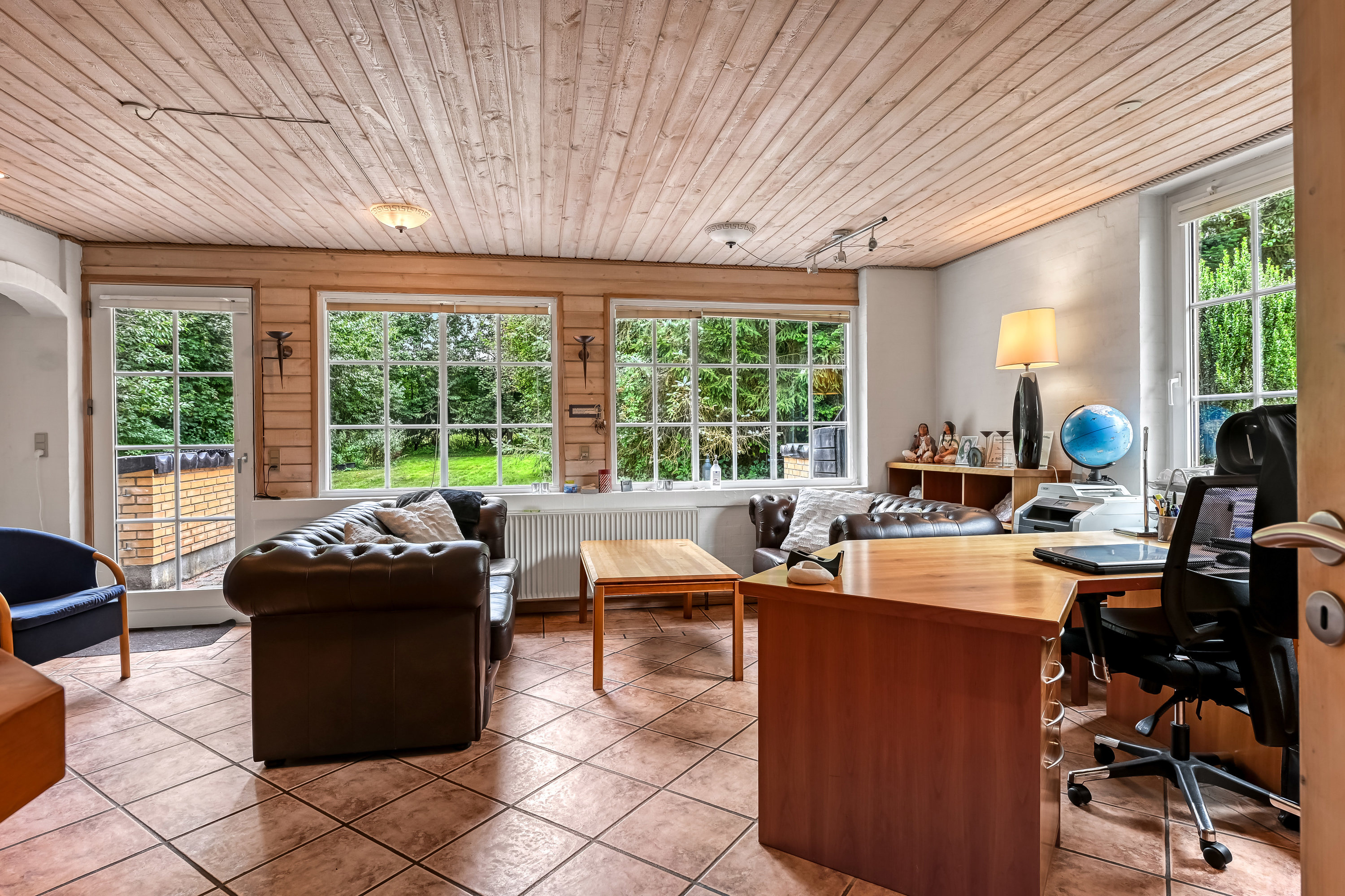 Fremhævet stue billede i fuldskærmstilstand. Billede af Stationsvej 35, Filskov, 7200 Grindsted