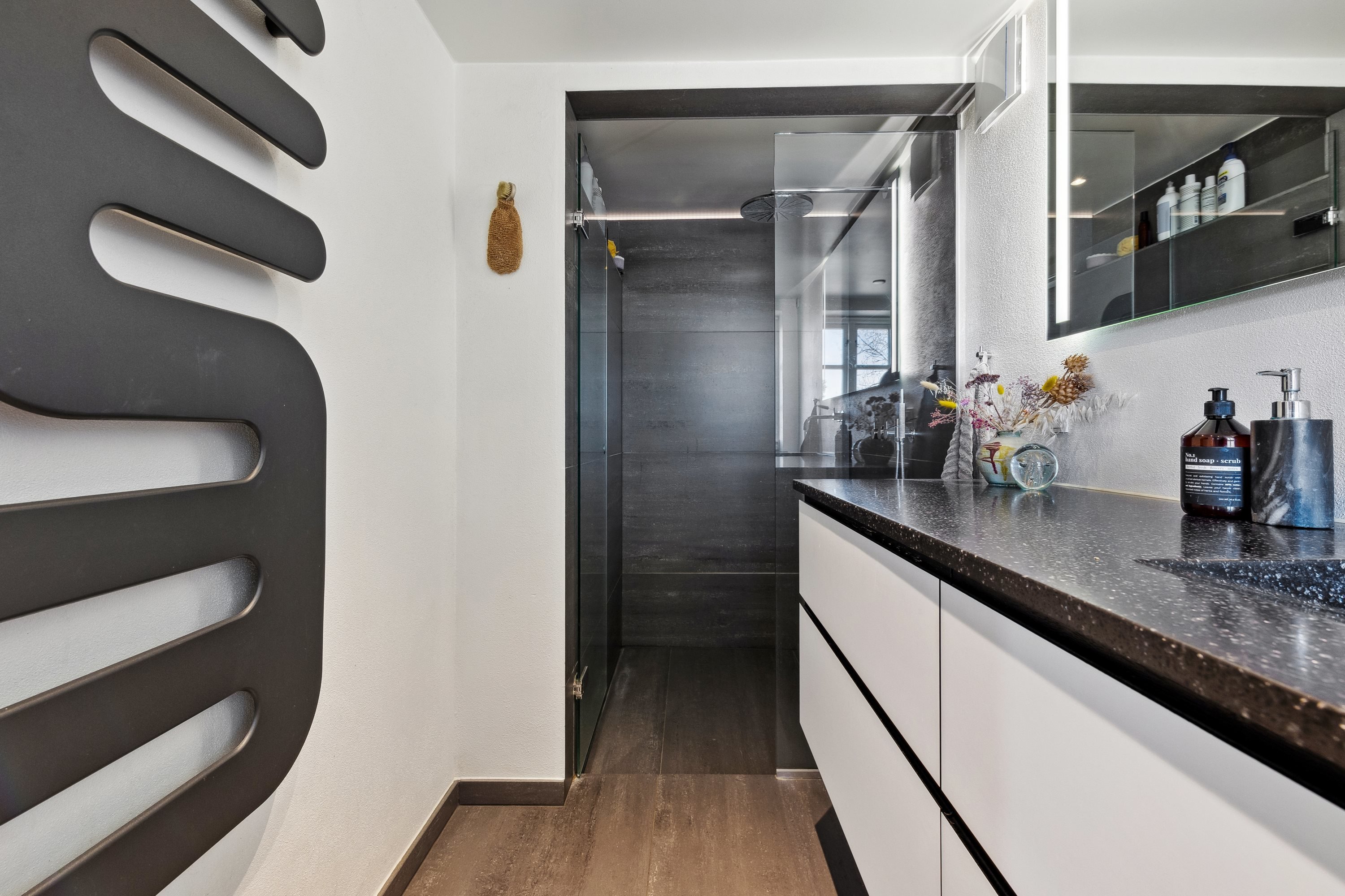 Fremhævet badeværelse billede i fuldskærmstilstand. Billede af Ormslevvej 293, Stavtrup, 8260 Viby J