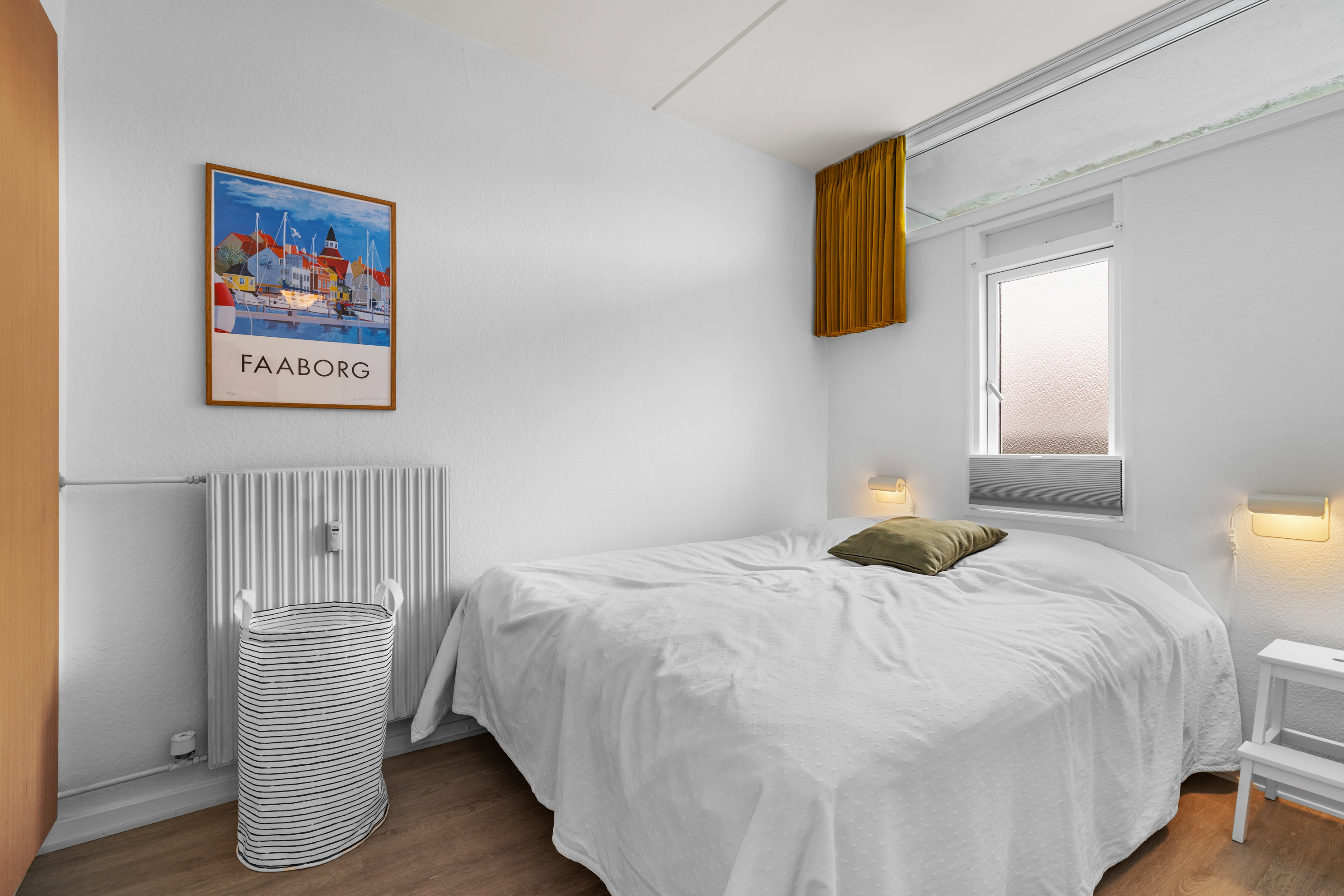 Fremhævet soveværelse billede i fuldskærmstilstand. Billede af Klintealle 1G, 1. 205., 5600 Faaborg