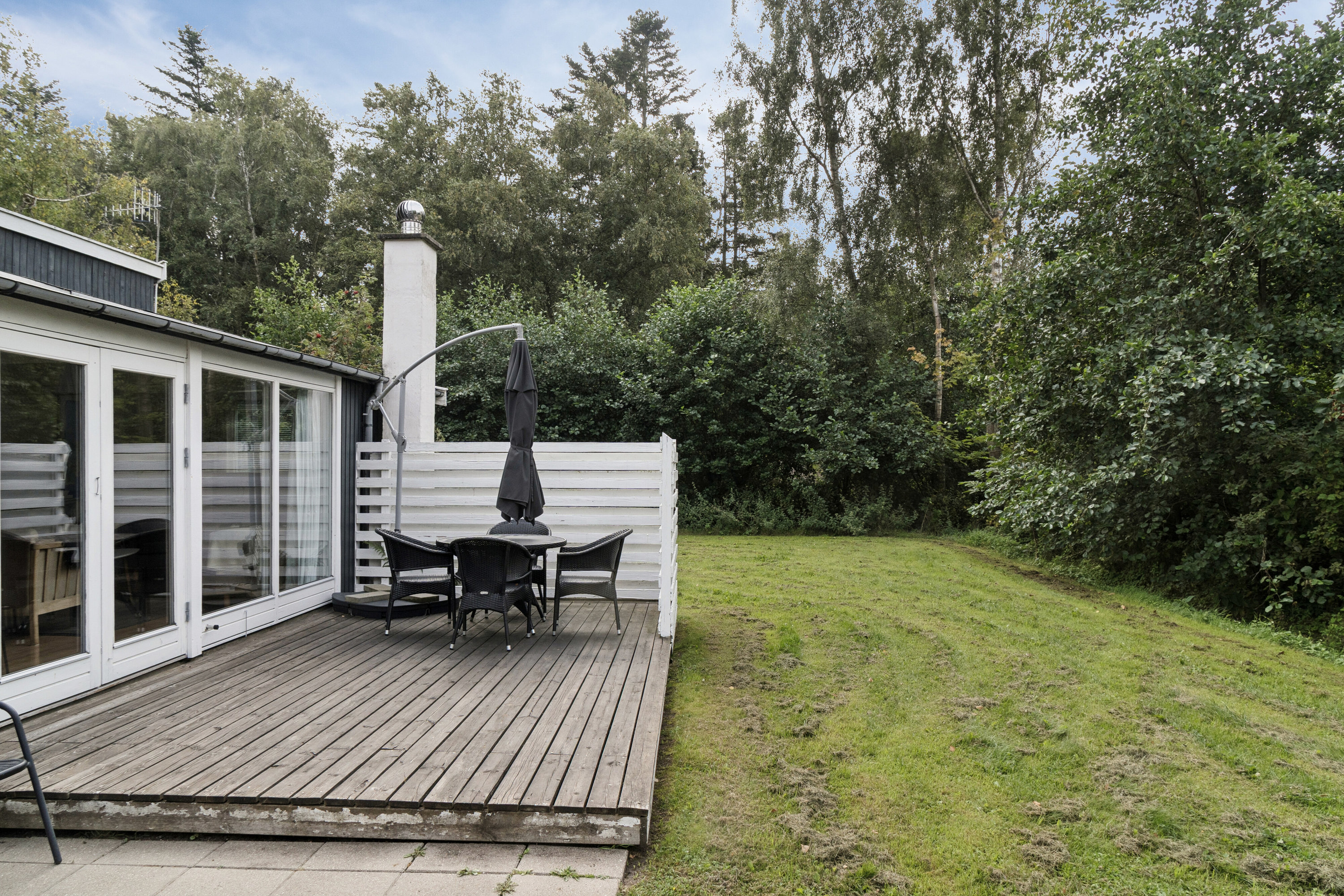 Miniaturebillede 1: terrasse. Billede af Klinteborgvej 6, Ordrup, 4540 Fårevejle