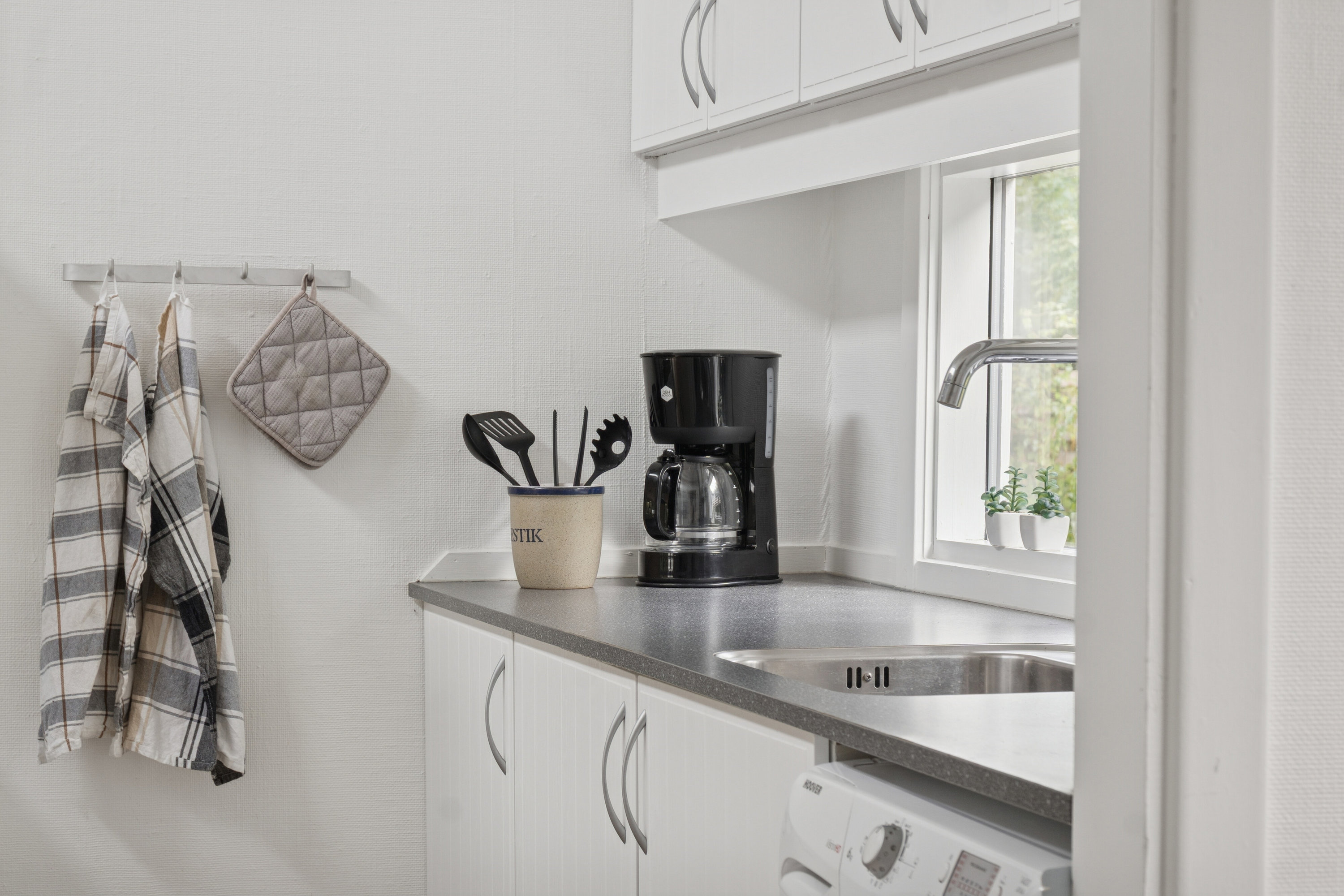 Fremhævet køkken billede i fuldskærmstilstand. Billede af Klinteborgvej 6, Ordrup, 4540 Fårevejle