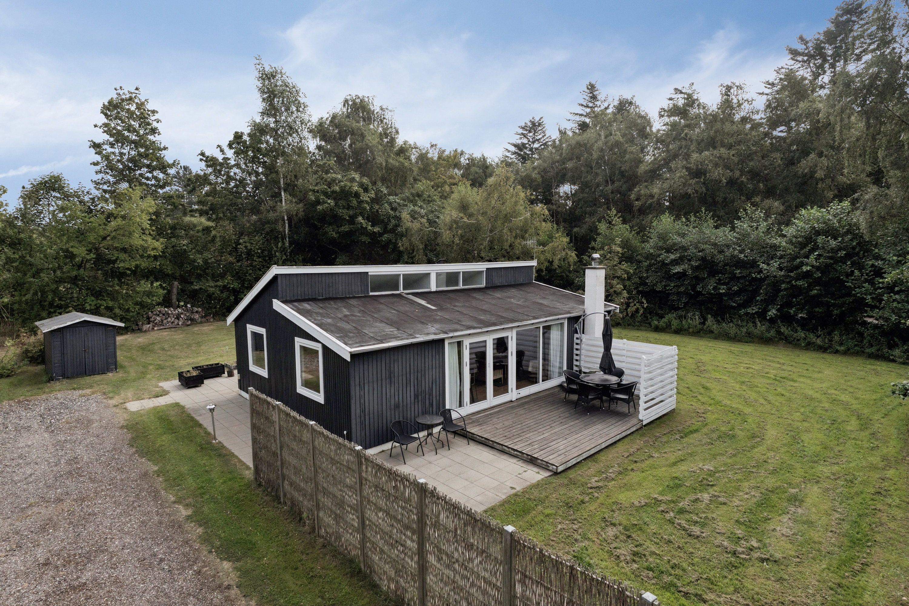 Fremhævet luftfoto billede i fuldskærmstilstand. Billede af Klinteborgvej 6, Ordrup, 4540 Fårevejle