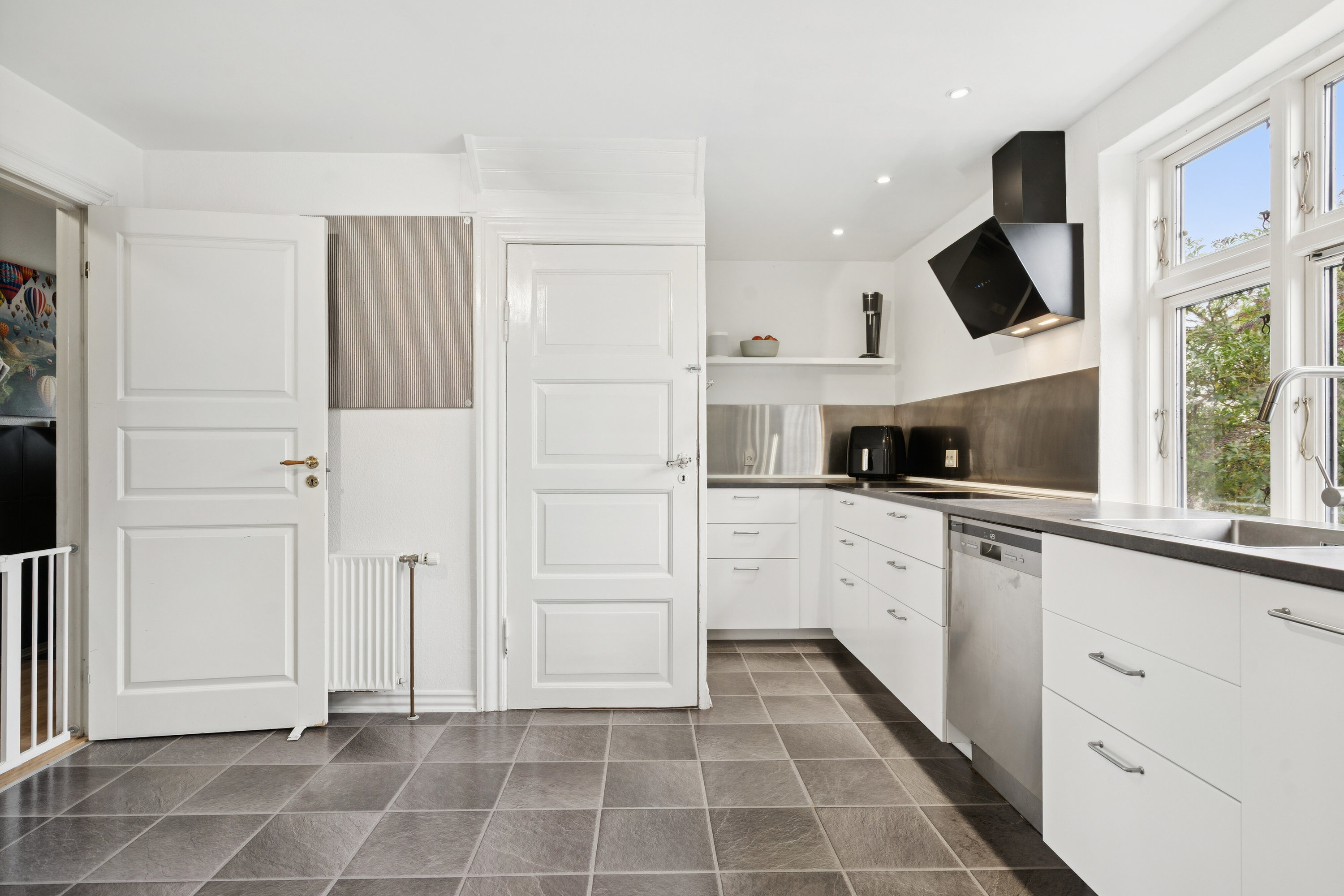 Fremhævet køkken billede i fuldskærmstilstand. Billede af Nørregårdsvej 25, 5771 Stenstrup