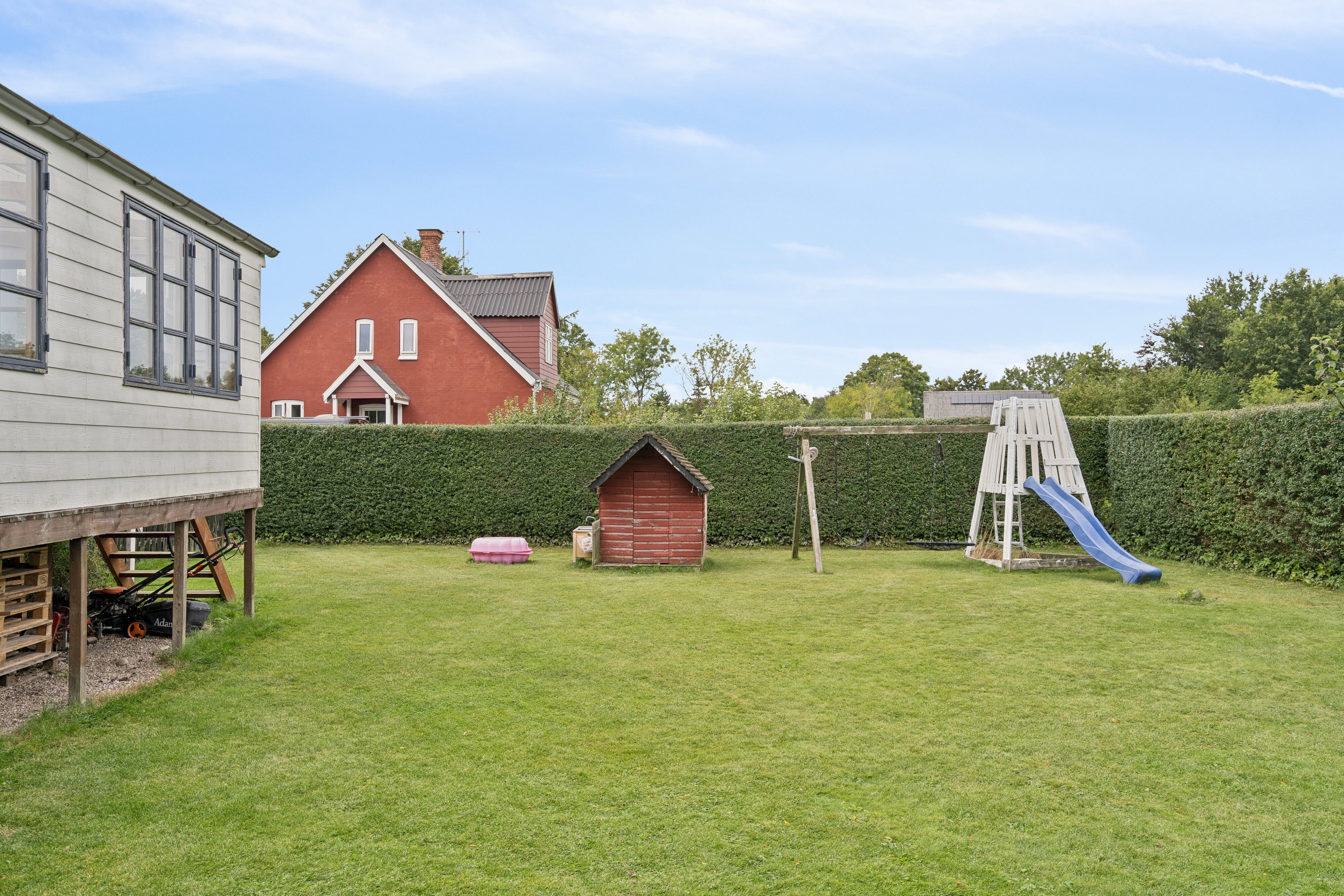 Fremhævet set fra haven billede i fuldskærmstilstand. Billede af Nørregårdsvej 25, 5771 Stenstrup