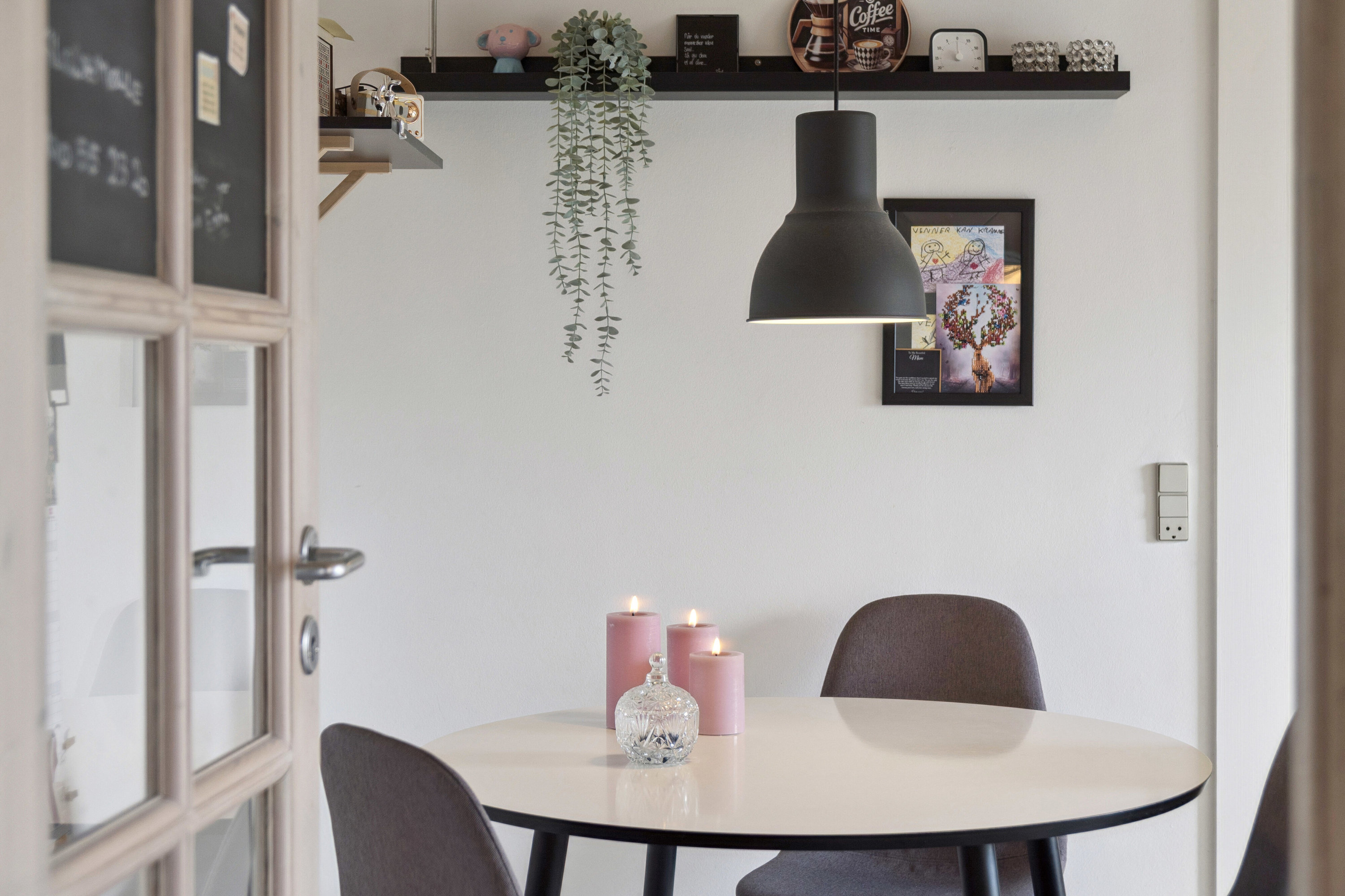 Fremhævet spisestue billede i fuldskærmstilstand. Billede af Mosevej 13, 7442 Engesvang