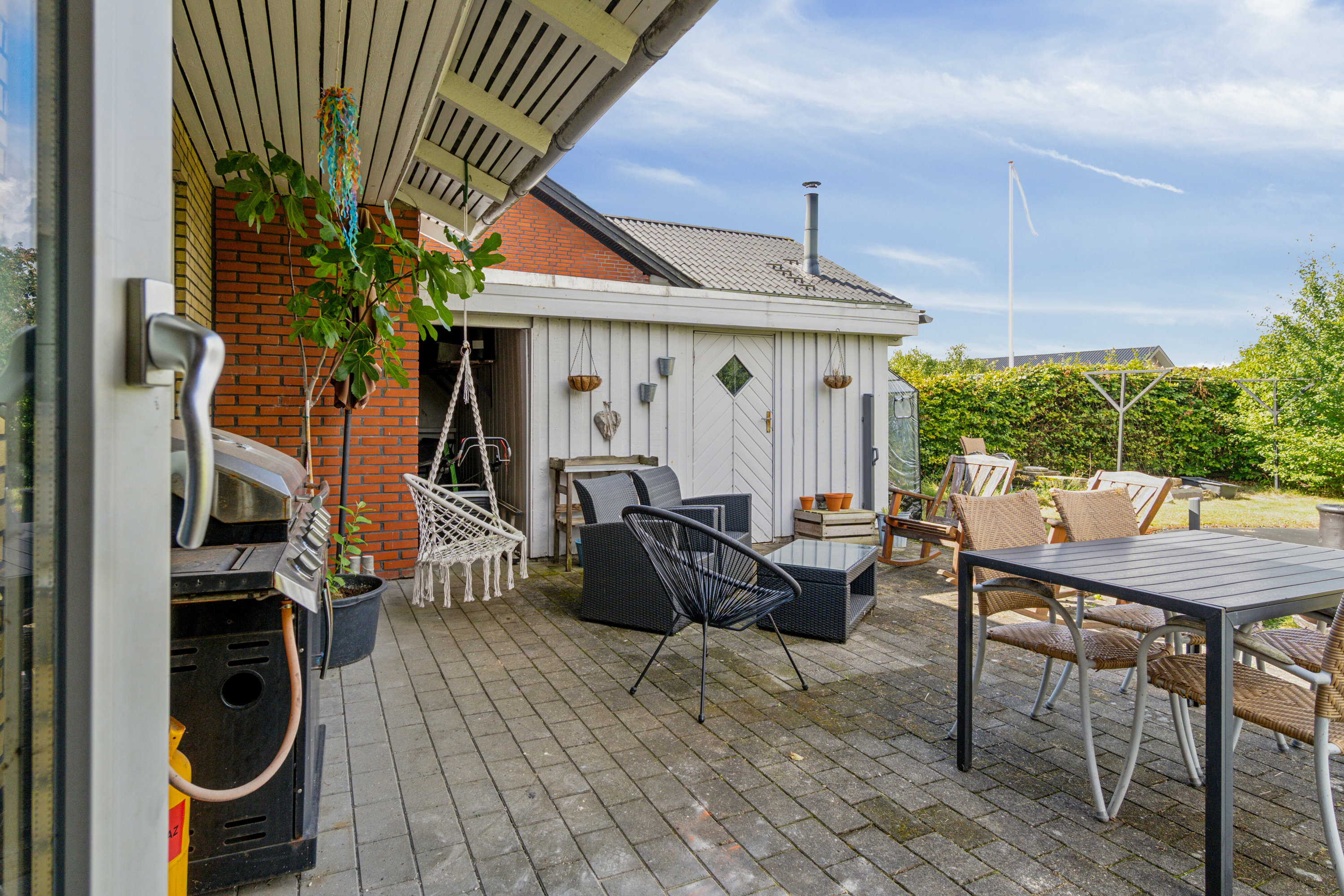 Fremhævet udendørs billede i fuldskærmstilstand. Billede af Mosevej 13, 7442 Engesvang