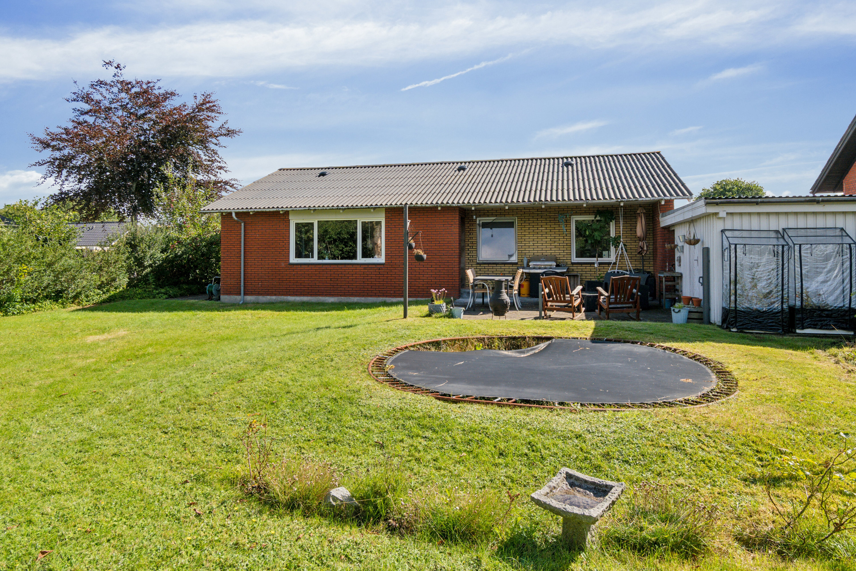 Fremhævet set fra haven billede i fuldskærmstilstand. Billede af Mosevej 13, 7442 Engesvang