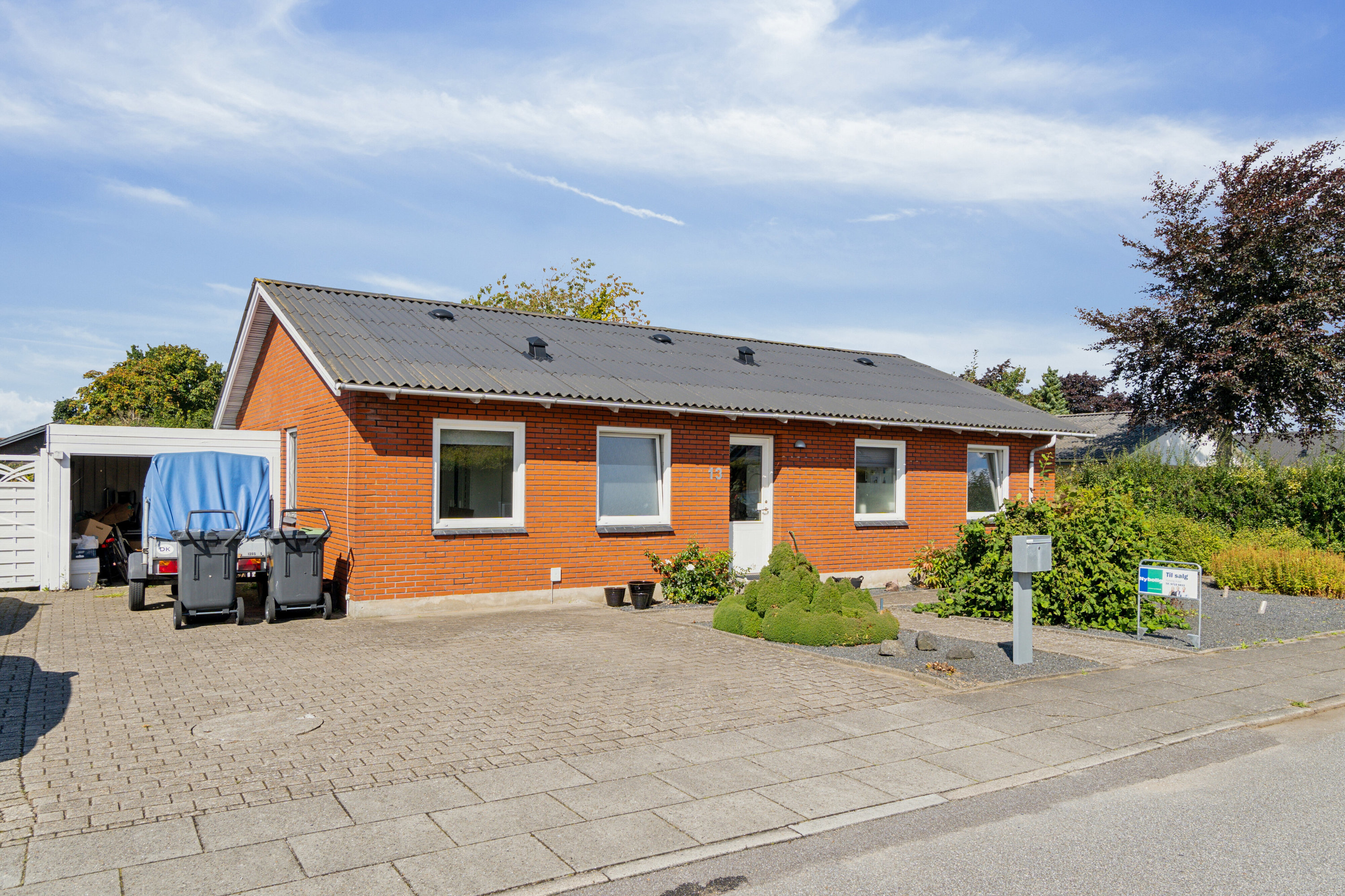 Miniaturebillede 1: set fra vejen. Billede af Mosevej 13, 7442 Engesvang