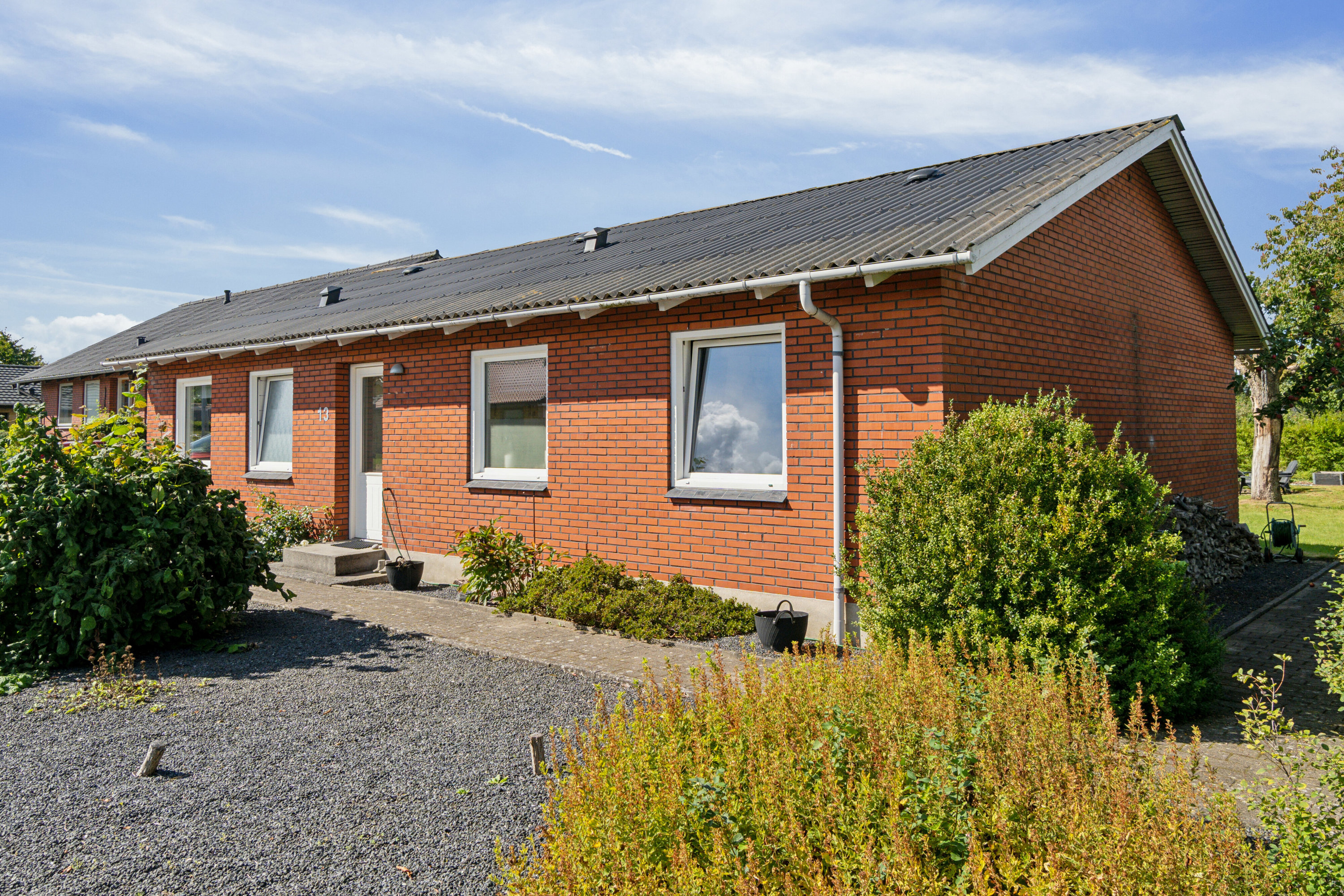 Fremhævet set fra vejen billede i fuldskærmstilstand. Billede af Mosevej 13, 7442 Engesvang