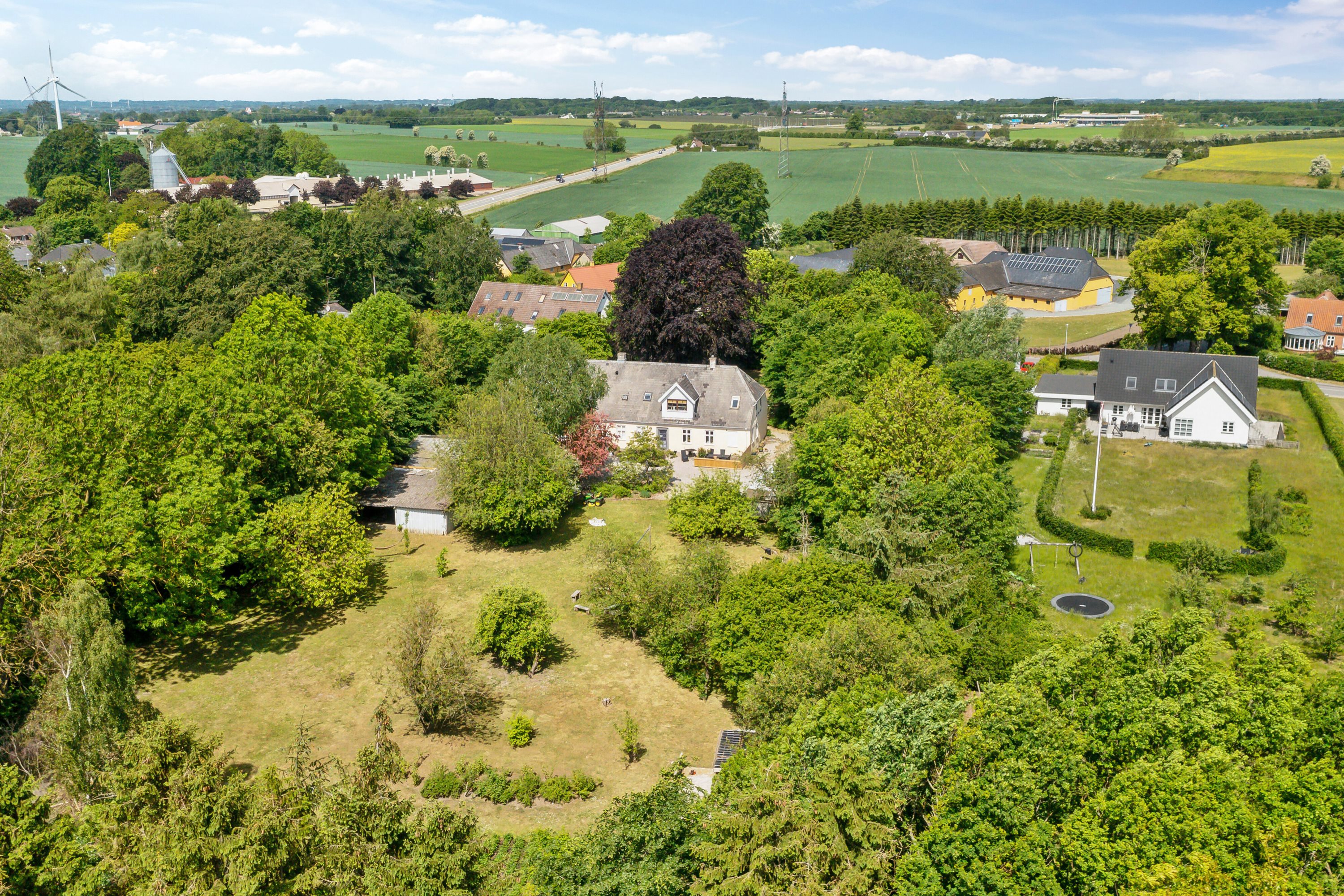 Fremhævet luftfoto billede i fuldskærmstilstand. Billede af Volderslev Bygade 7A, Volderslev, 5260 Odense S