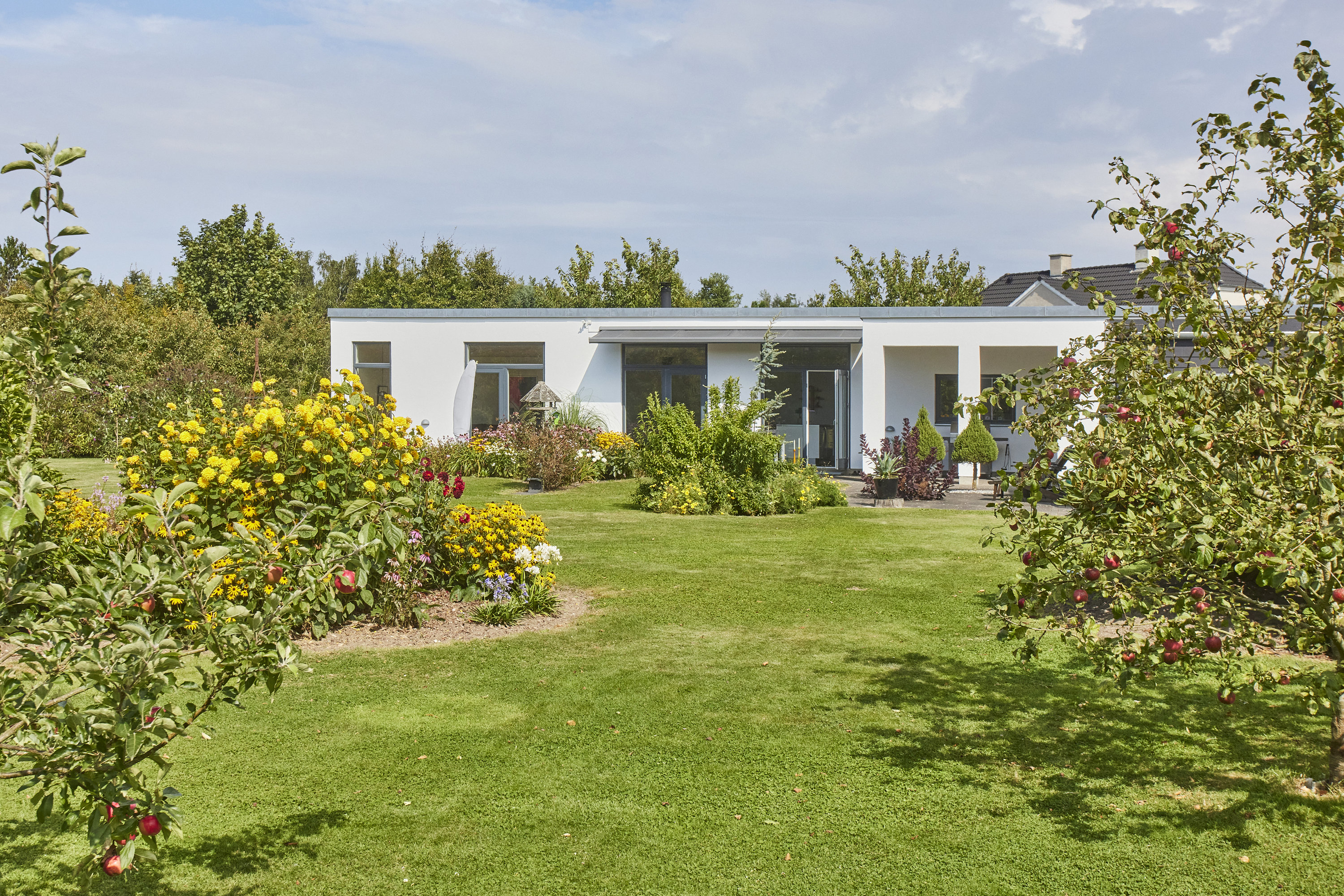 Fremhævet have billede i fuldskærmstilstand. Billede af Yding Toft 4, Yding, 8752 Østbirk