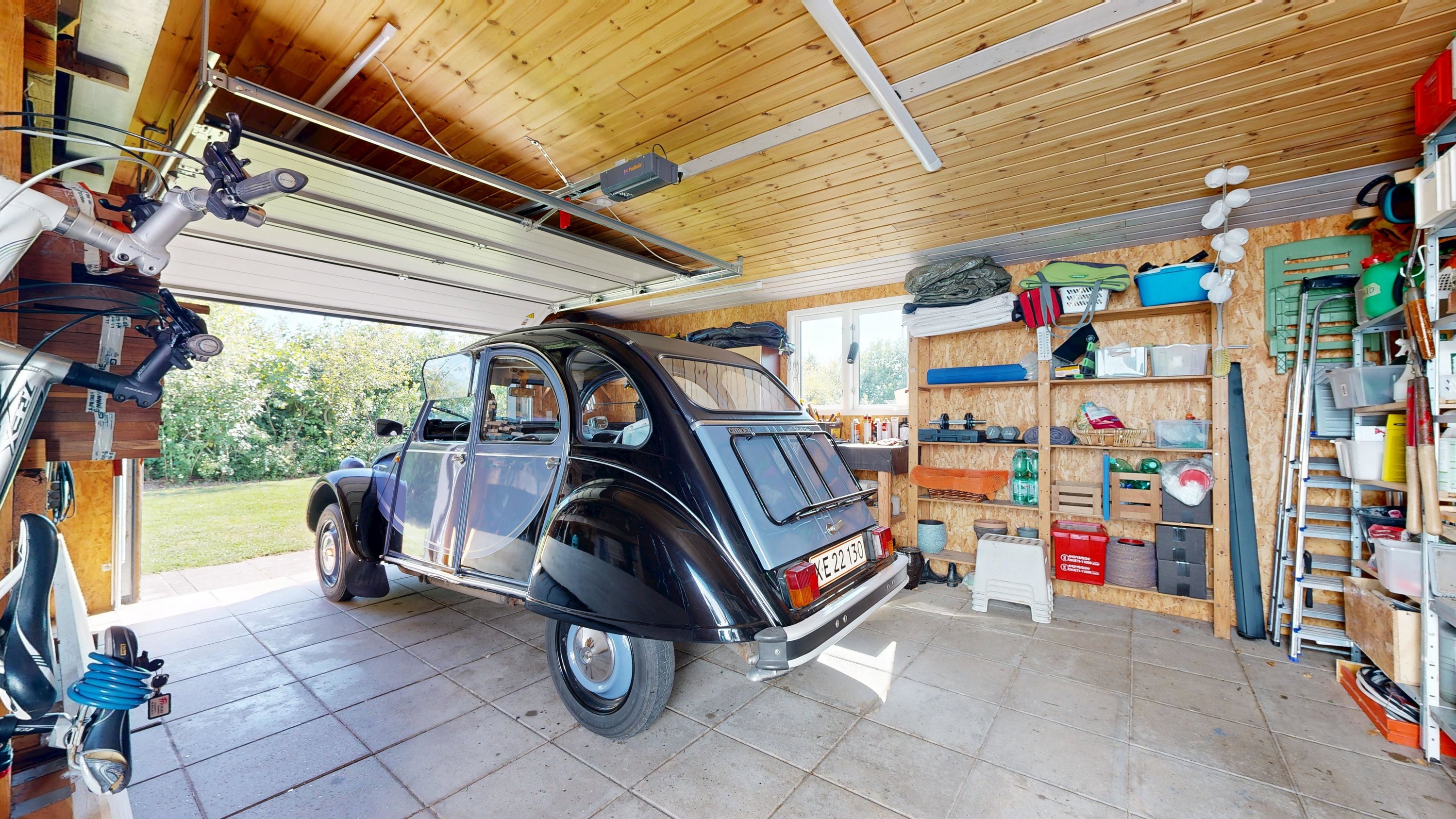 Fremhævet garage billede i fuldskærmstilstand. Billede af Yding Toft 4, Yding, 8752 Østbirk