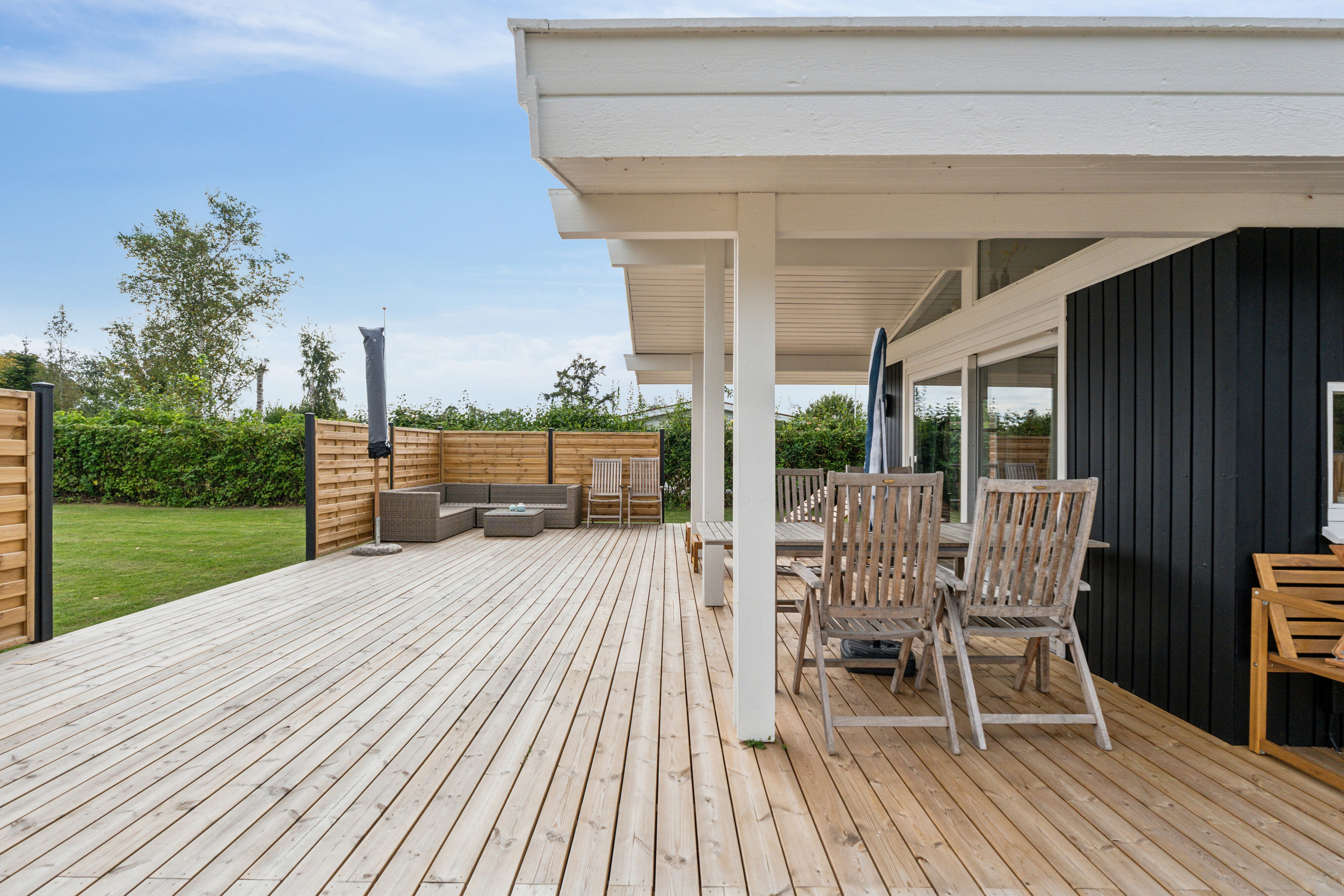 Fremhævet overdækket terrasse billede i fuldskærmstilstand. Billede af Ausasvej 3, Østerballe, 5450 Otterup