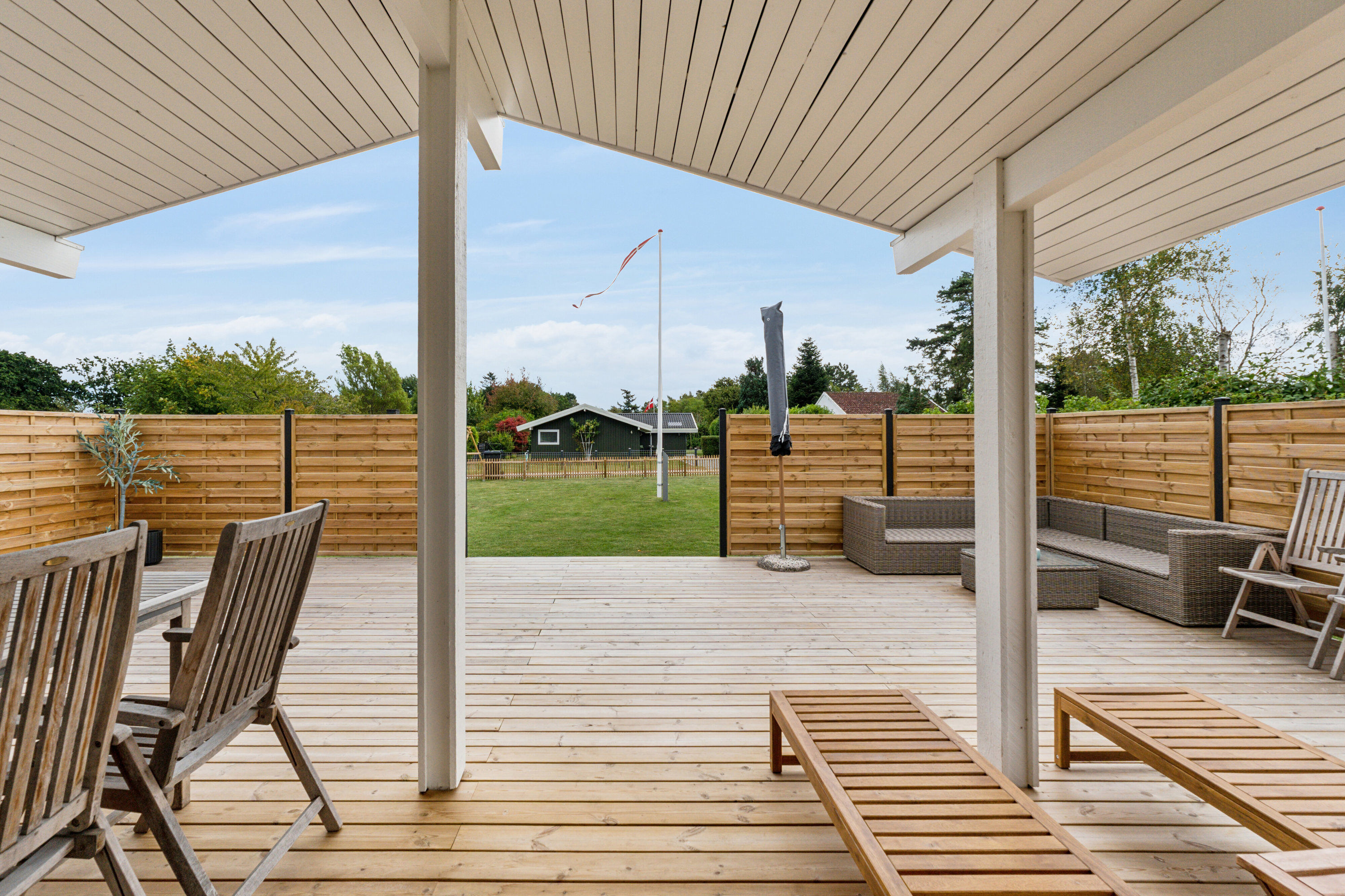 Fremhævet overdækket terrasse billede i fuldskærmstilstand. Billede af Ausasvej 3, Østerballe, 5450 Otterup