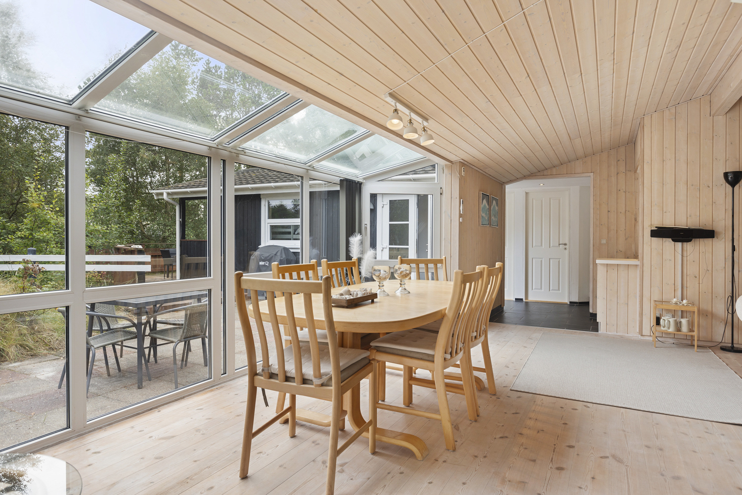 Fremhævet stue billede i fuldskærmstilstand. Billede af Estersvej 6, Lyngså, 9300 Sæby