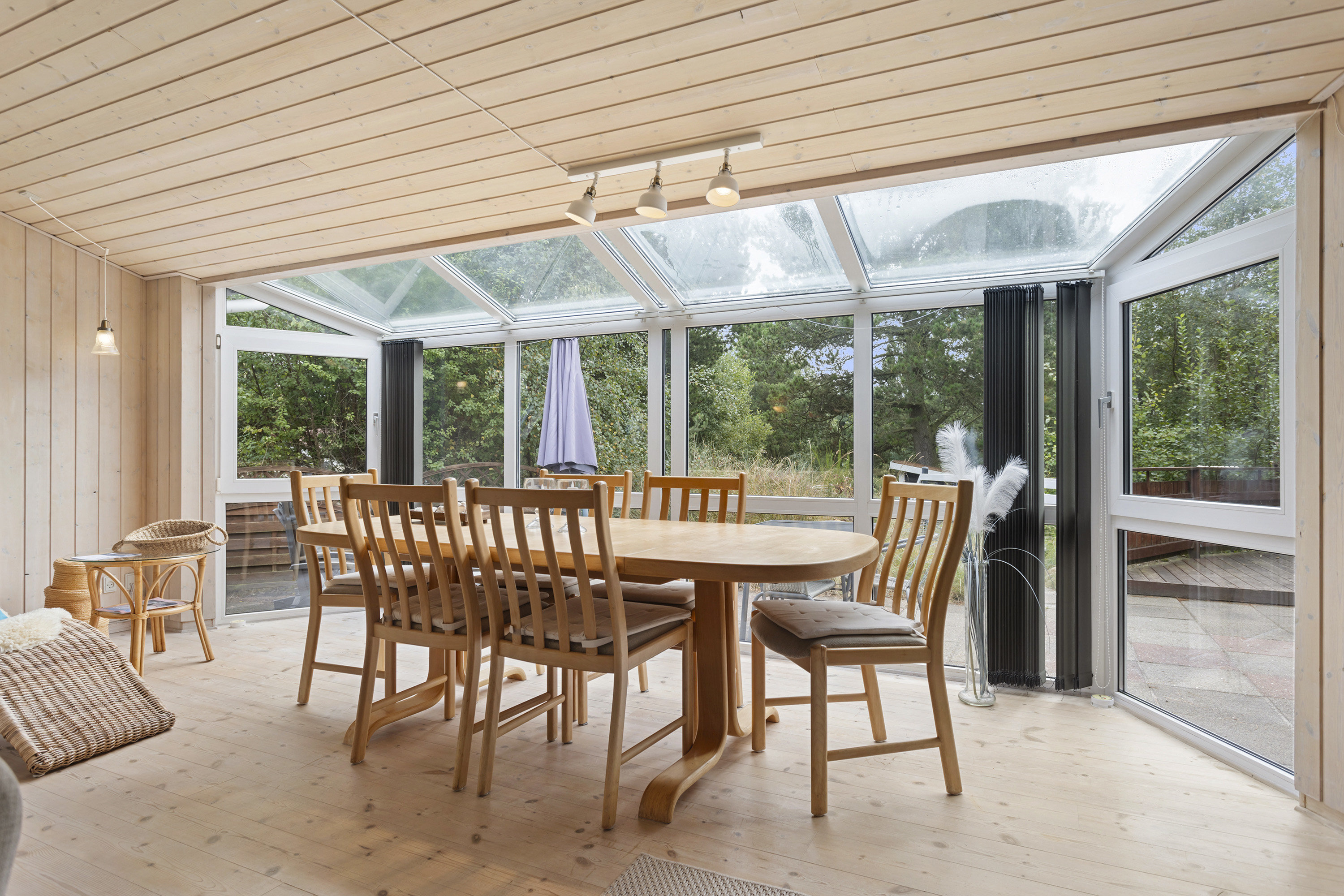 Fremhævet stue billede i fuldskærmstilstand. Billede af Estersvej 6, Lyngså, 9300 Sæby