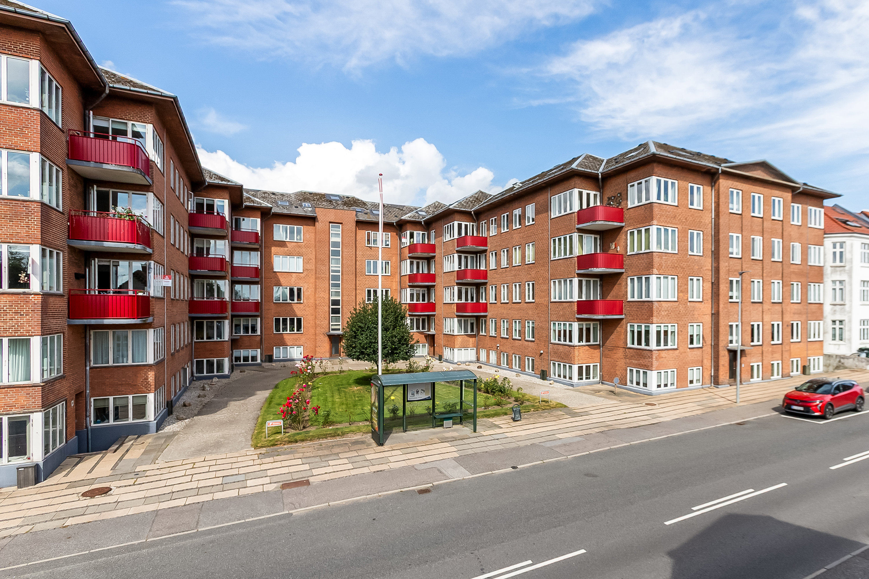 Miniaturebillede 2: mastefoto. Billede af Fynsvej 83, st.. tv., 6000 Kolding