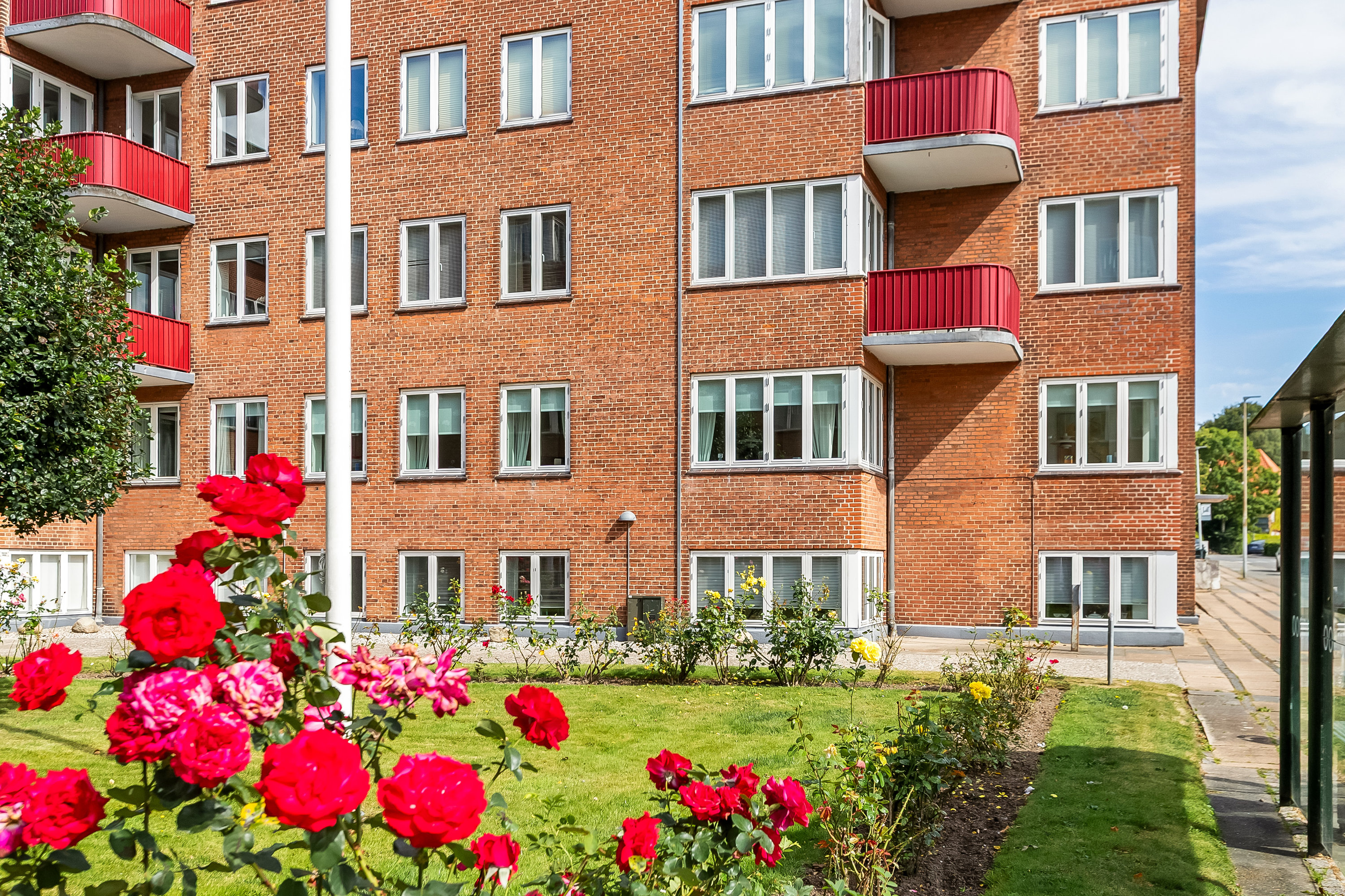 Fremhævet ejendommen billede i fuldskærmstilstand. Billede af Fynsvej 83, st.. tv., 6000 Kolding