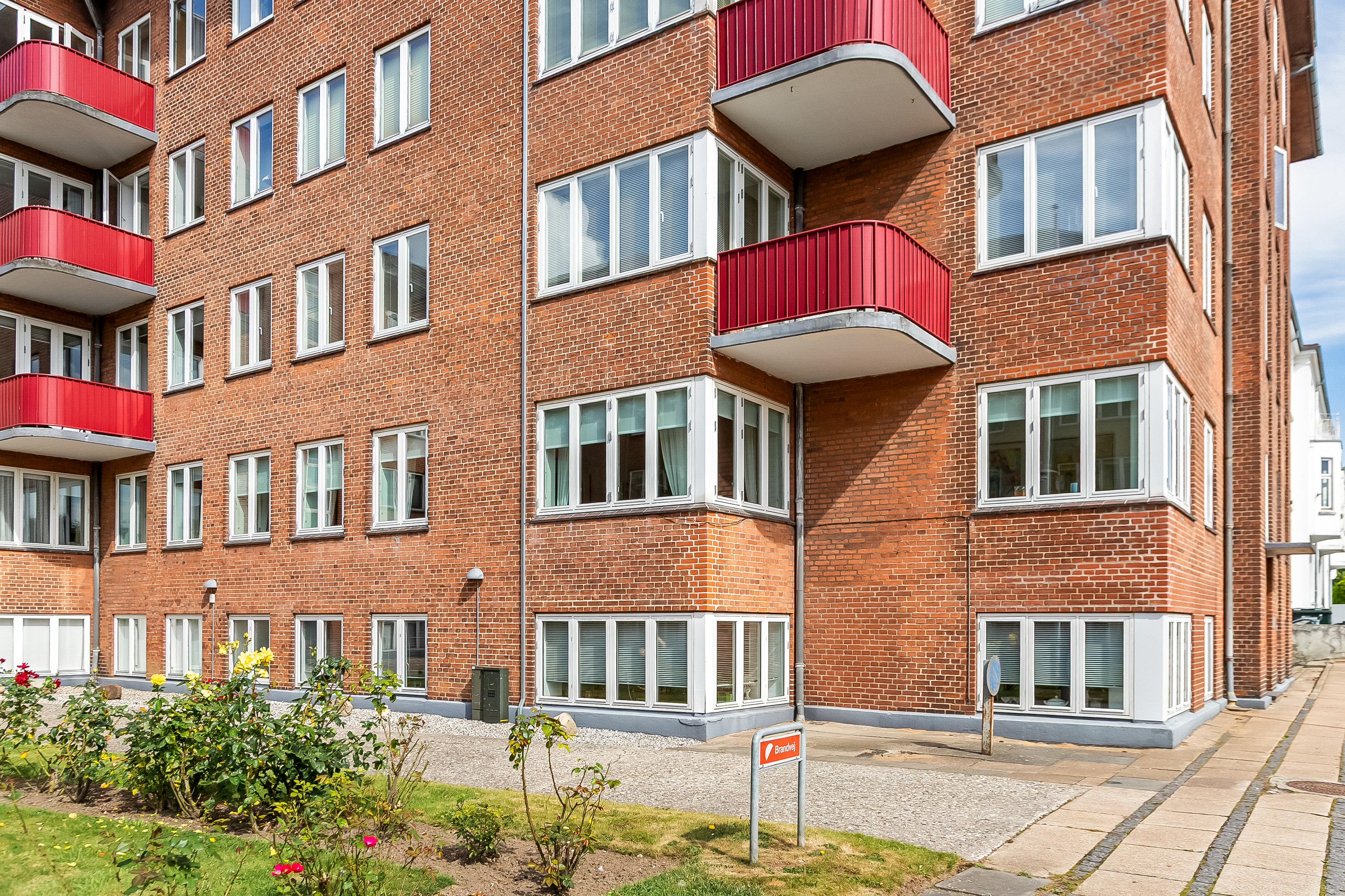 Fremhævet ejendommen billede i fuldskærmstilstand. Billede af Fynsvej 83, st.. tv., 6000 Kolding