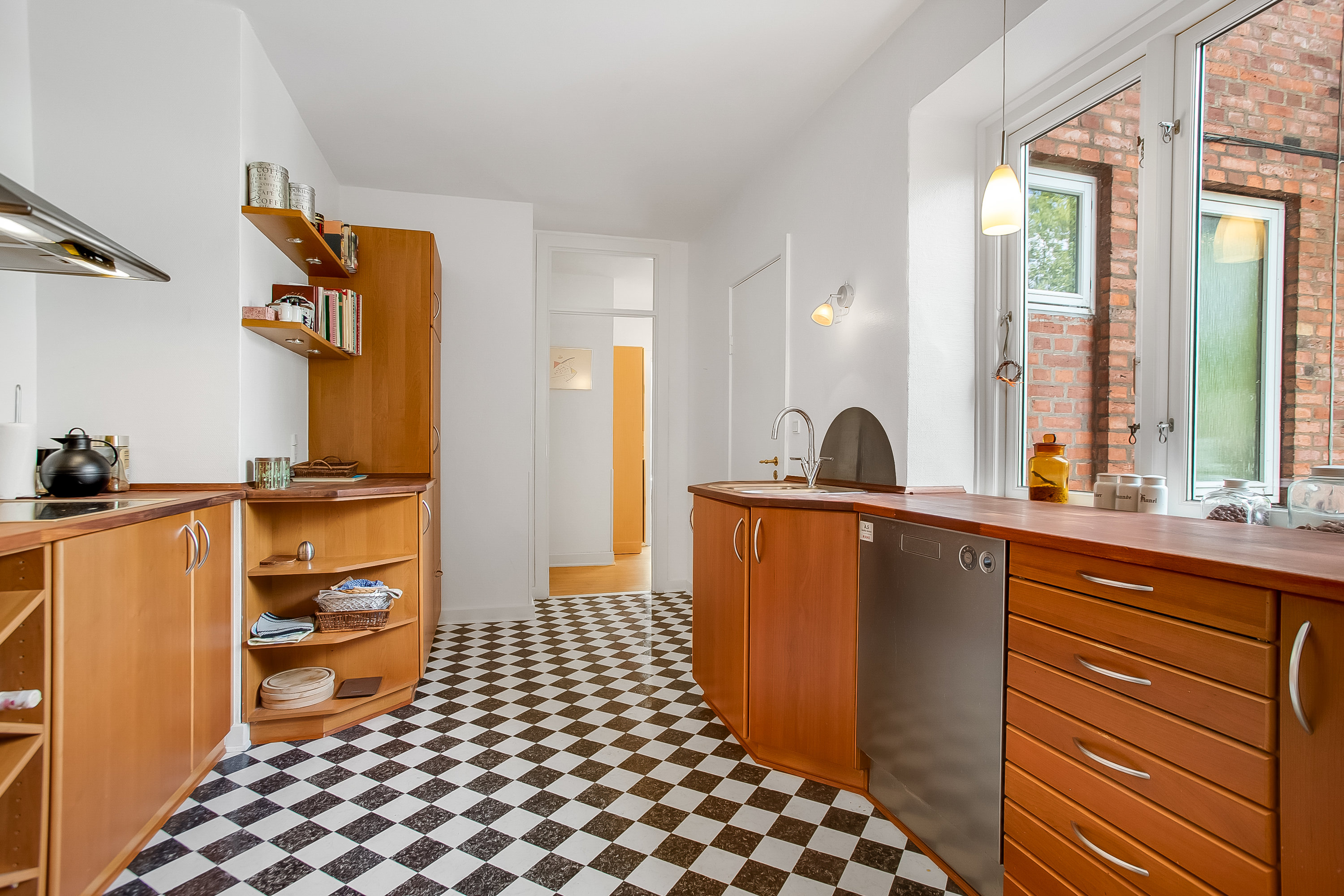 Fremhævet køkken billede i fuldskærmstilstand. Billede af Fynsvej 83, st.. tv., 6000 Kolding