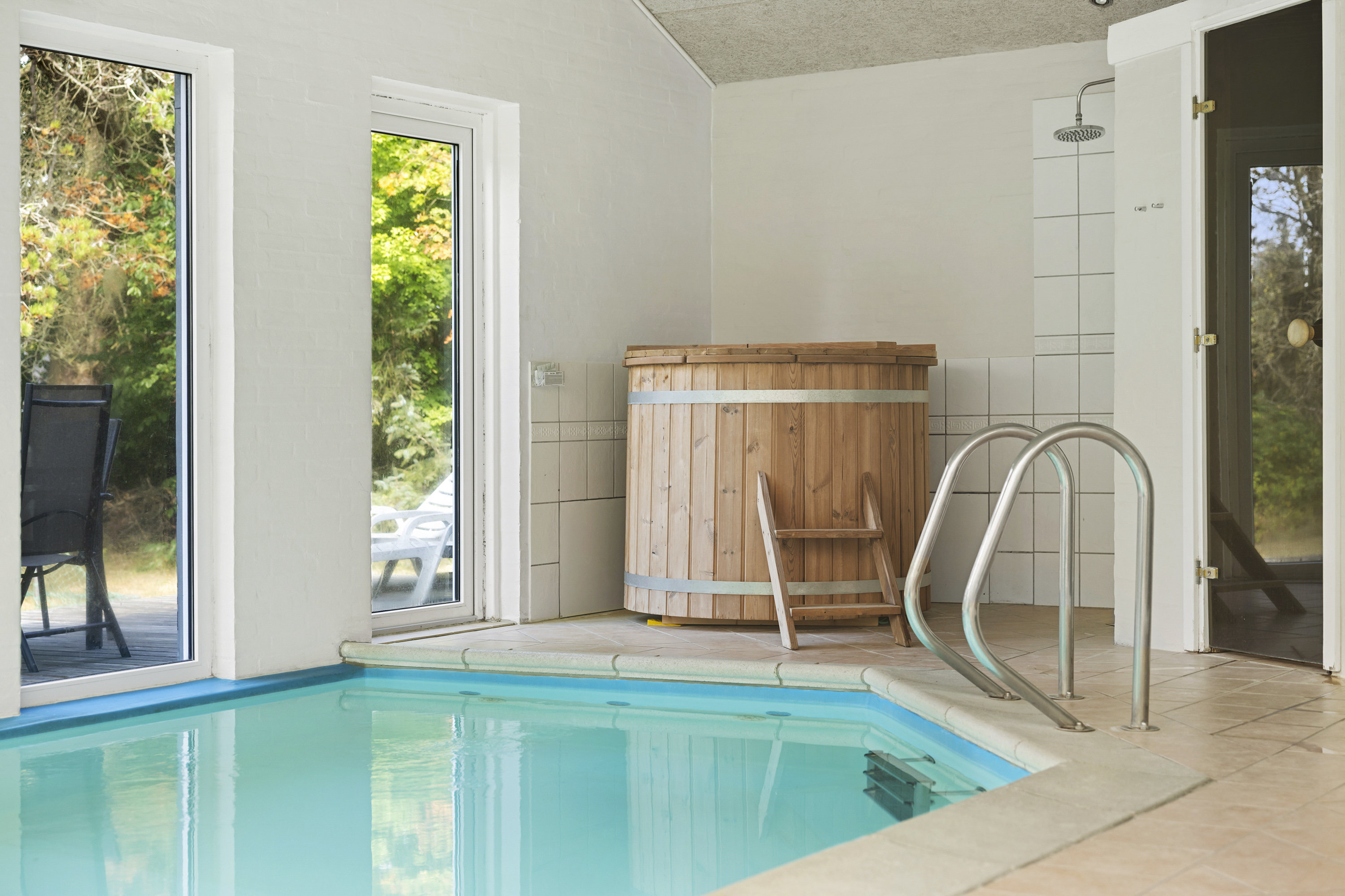 Fremhævet pool billede i fuldskærmstilstand. Billede af Skovsvinget 18, Hou, 9370 Hals