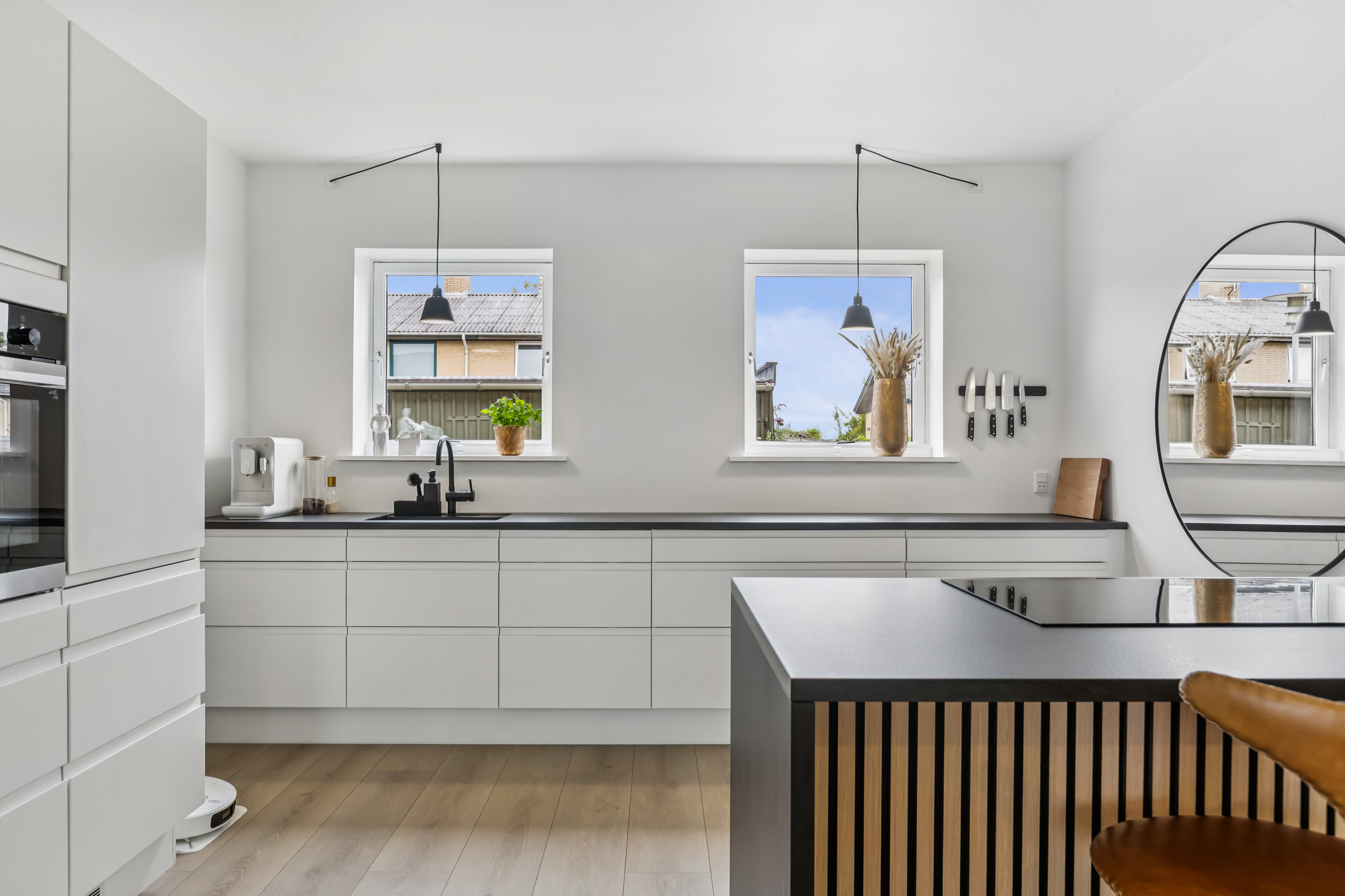 Fremhævet køkken billede i fuldskærmstilstand. Billede af Bobakken 42, st.., 3140 Ålsgårde