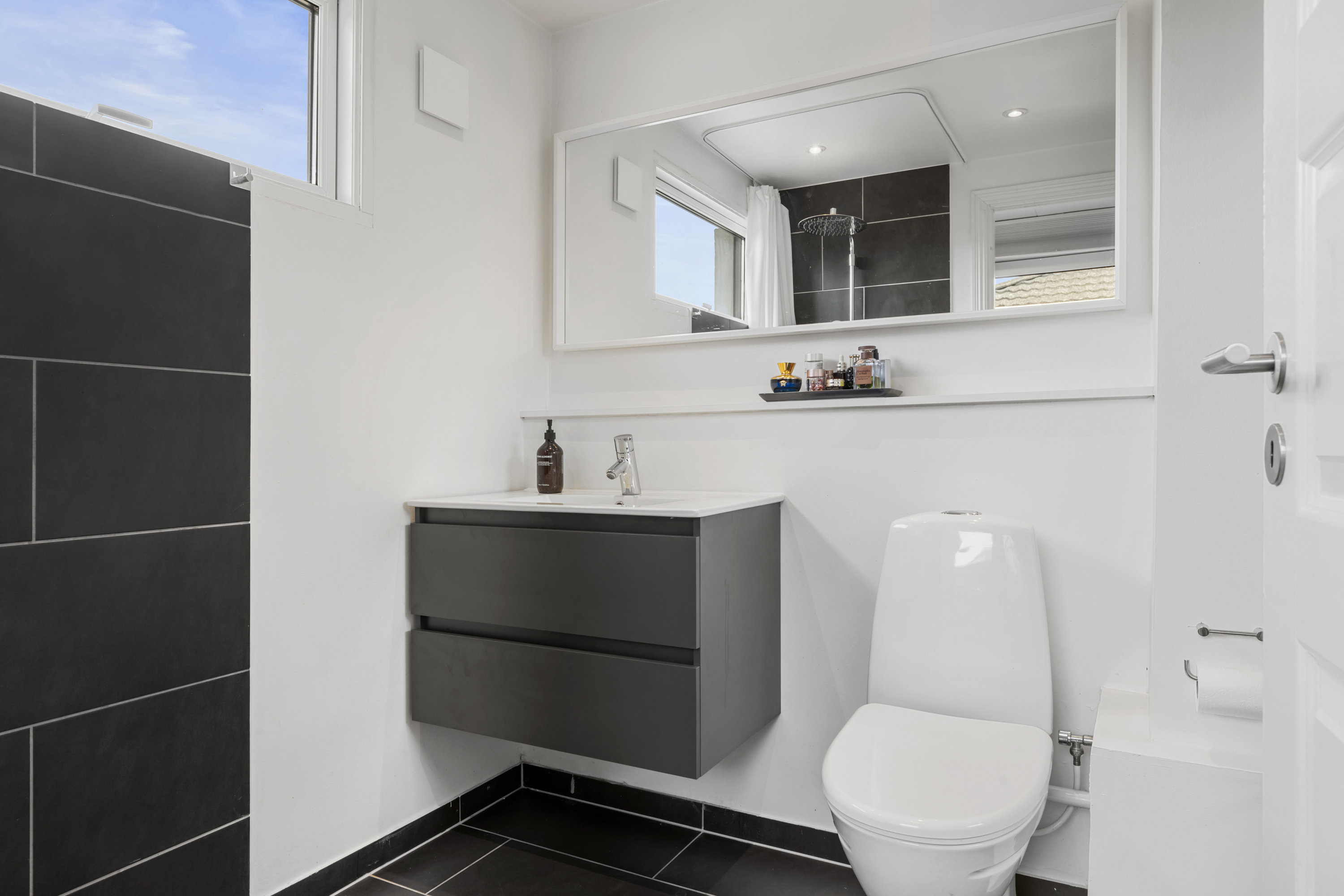 Fremhævet  billede i fuldskærmstilstand. Billede af Helmond Alle 30, 2791 Dragør