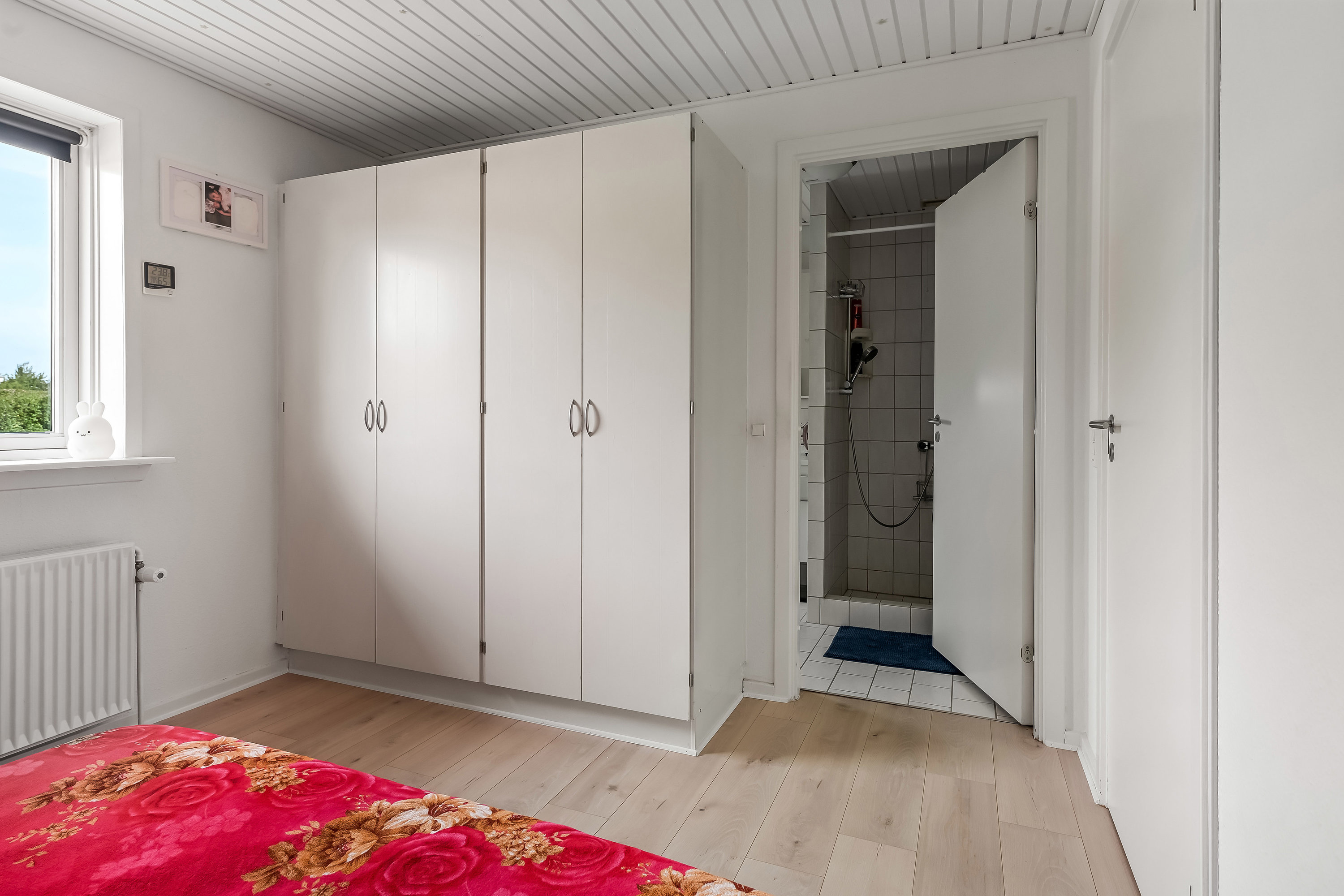 Fremhævet værelse billede i fuldskærmstilstand. Billede af Flintemarken 23, 7190 Billund