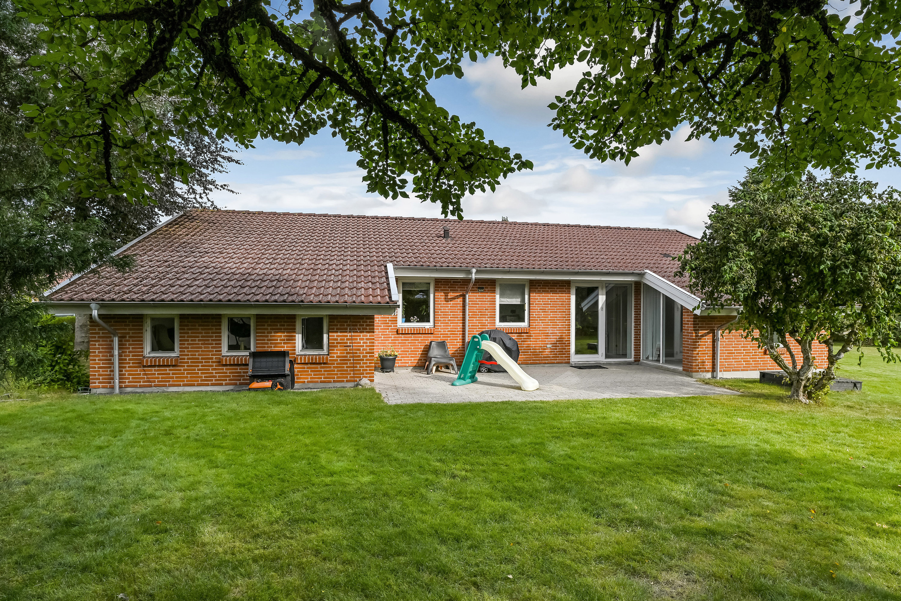 Fremhævet ejendommen billede i fuldskærmstilstand. Billede af Flintemarken 23, 7190 Billund