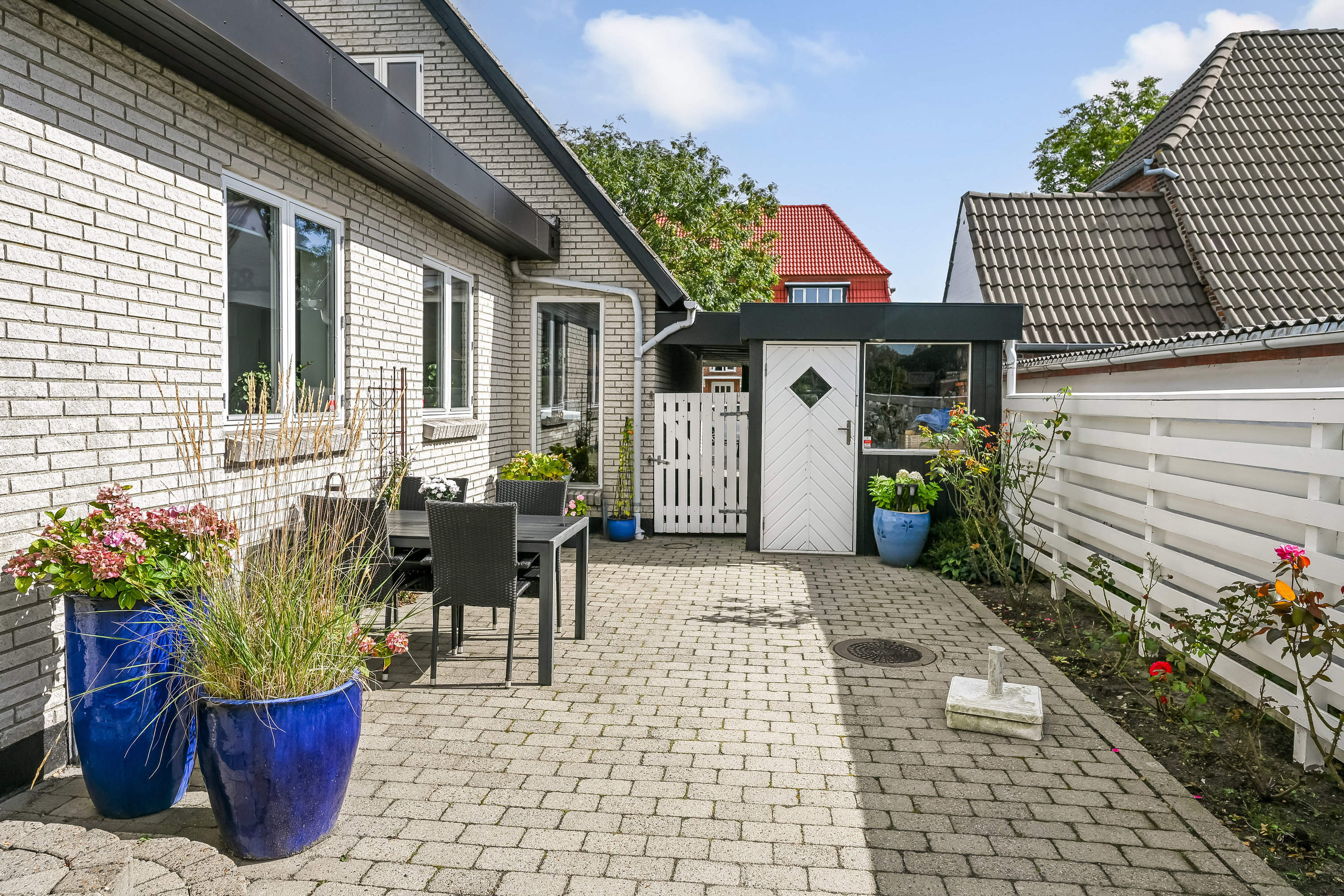 Fremhævet terrasse billede i fuldskærmstilstand. Billede af Ingemanns Alle 76, 6700 Esbjerg