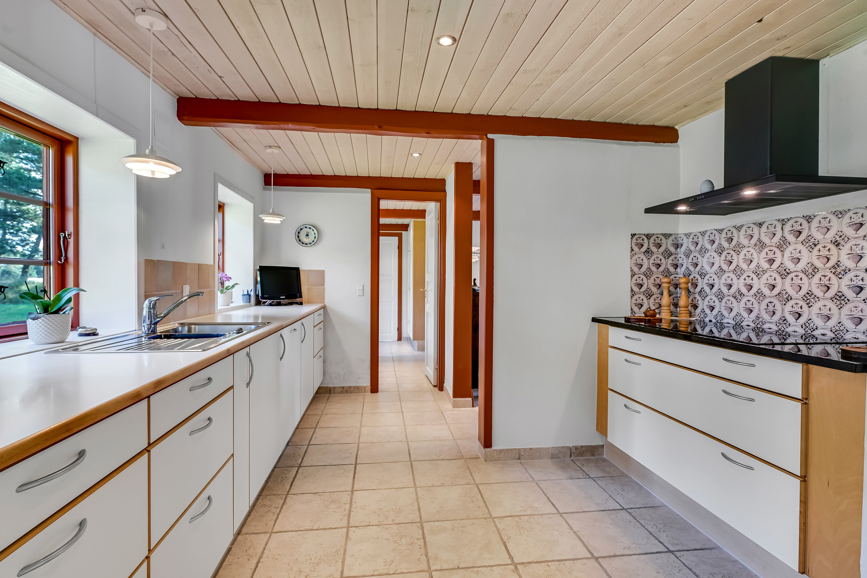 Fremhævet køkken billede i fuldskærmstilstand. Billede af Tane Hedevej 39, 6857 Blåvand