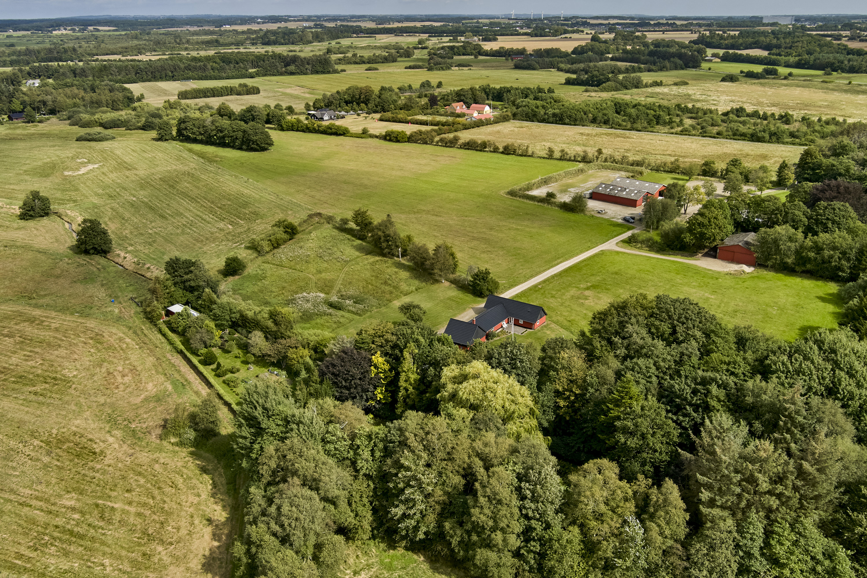 Fremhævet  billede i fuldskærmstilstand. Billede af Langagervej 32, 7171 Uldum