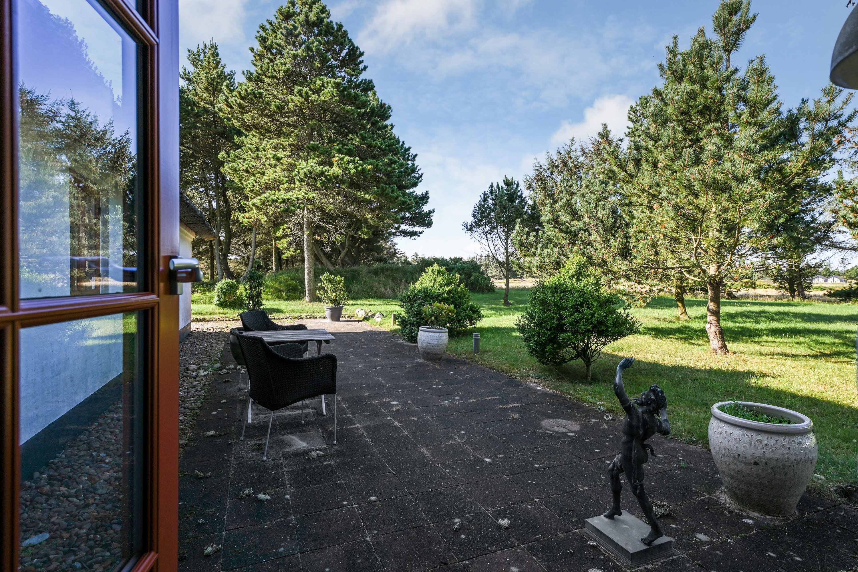 Miniaturebillede 1: terrasse. Billede af Tane Hedevej 39, 6857 Blåvand