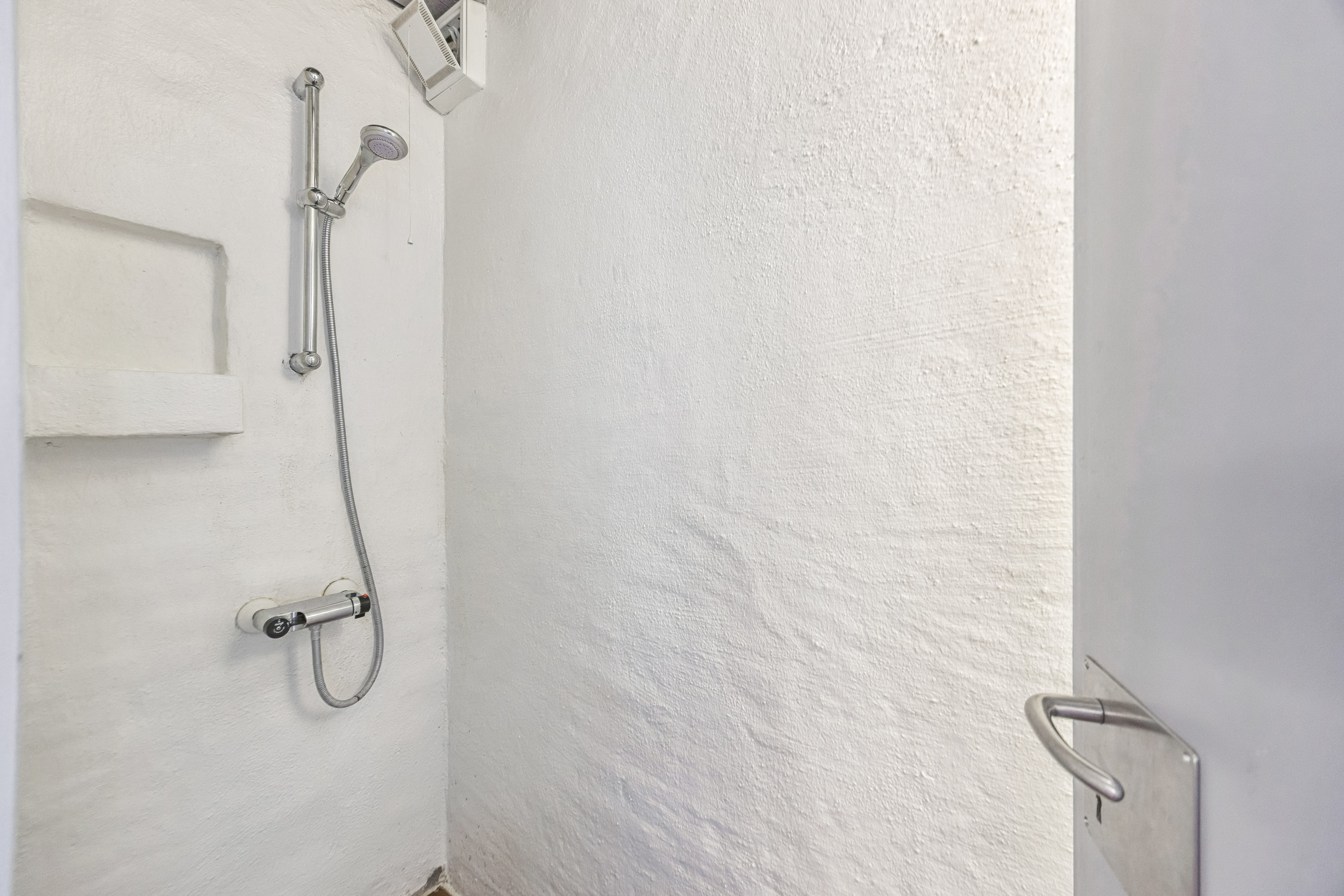 Fremhævet badeværelse billede i fuldskærmstilstand. Billede af Strandvejen 150, 11., Tranum, 9460 Brovst