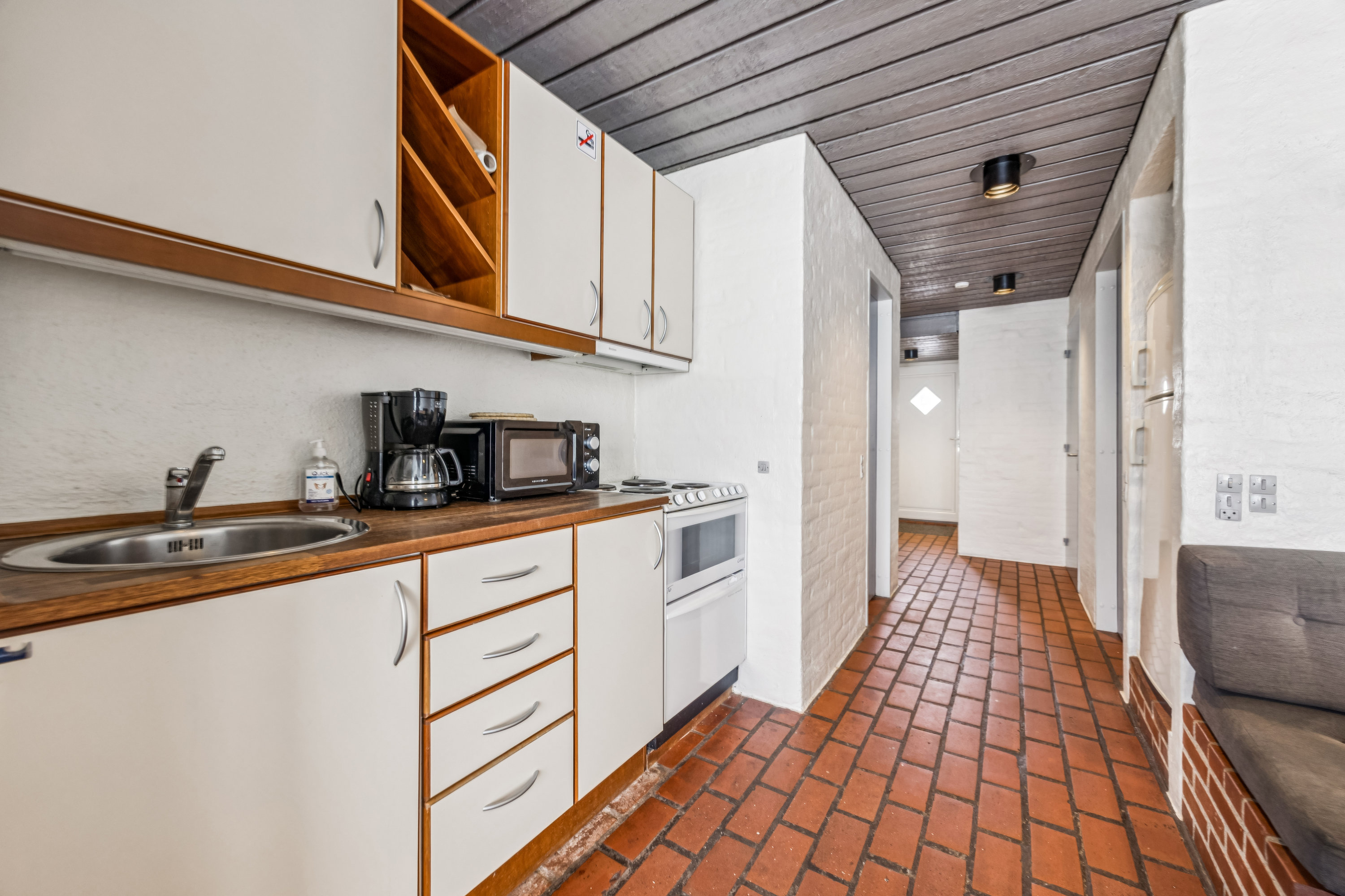 Fremhævet køkken billede i fuldskærmstilstand. Billede af Strandvejen 150, 11., Tranum, 9460 Brovst