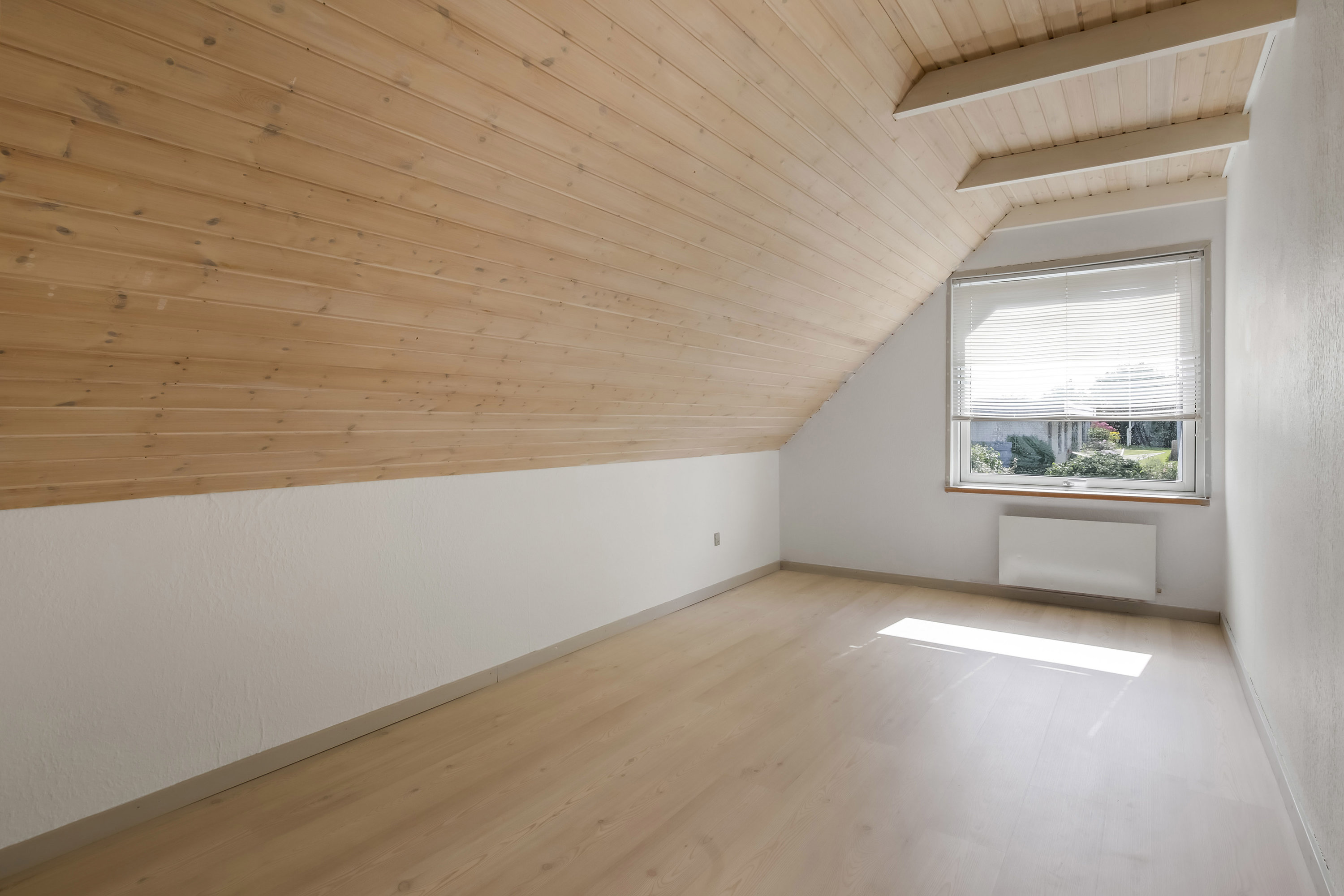 Fremhævet  billede i fuldskærmstilstand. Billede af Rugvænget 4, Lime, 8544 Mørke