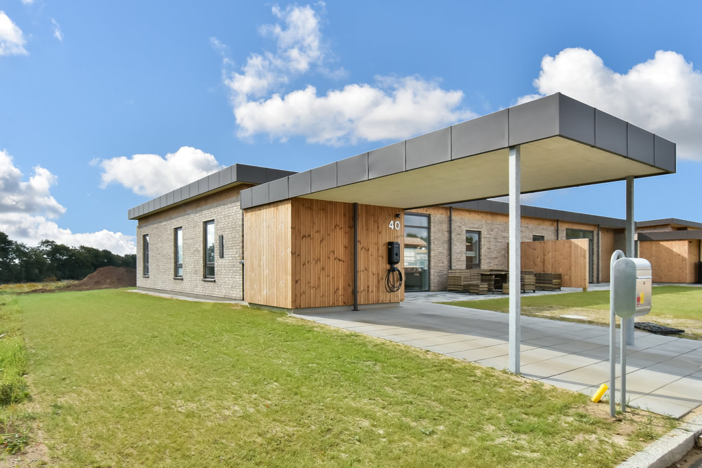 Fremhævet  billede i fuldskærmstilstand. Billede af Tavlund Allé 34, Lind, 7400 Herning