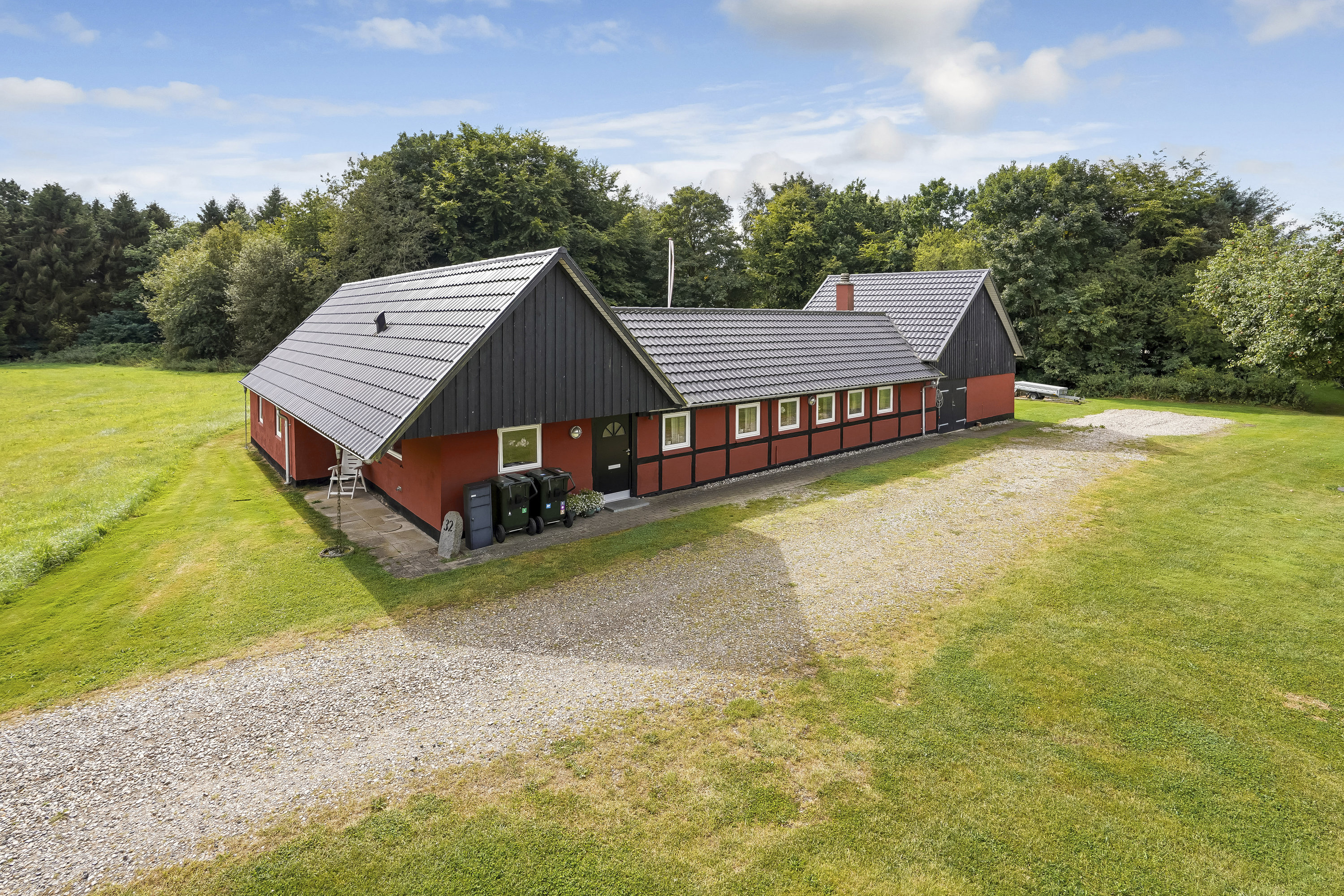 Fremhævet ejendommen billede i fuldskærmstilstand. Billede af Langagervej 32, 7171 Uldum