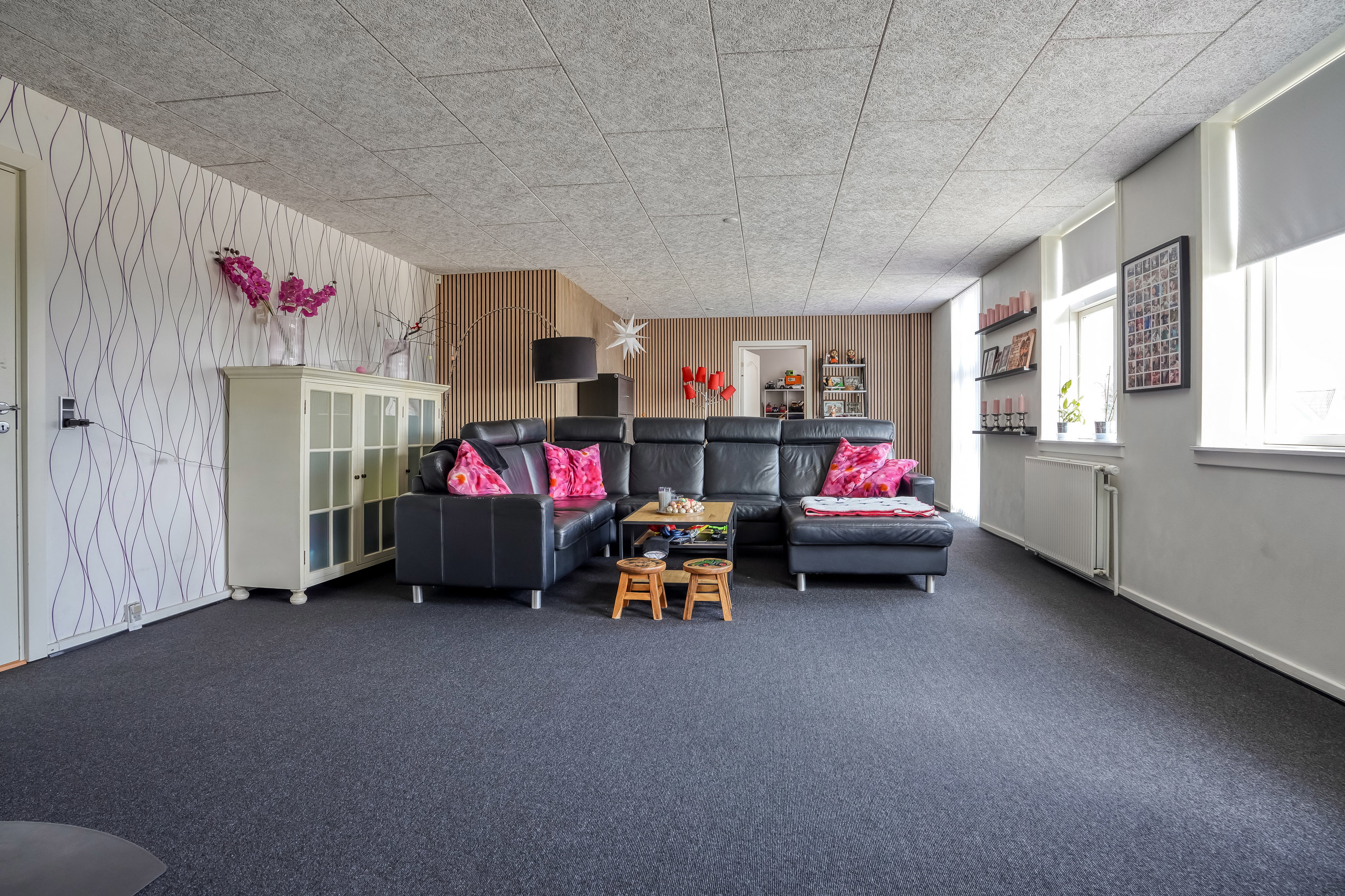 Fremhævet stue billede i fuldskærmstilstand. Billede af Enggårdsvej 1, Tanderup, 5591 Gelsted