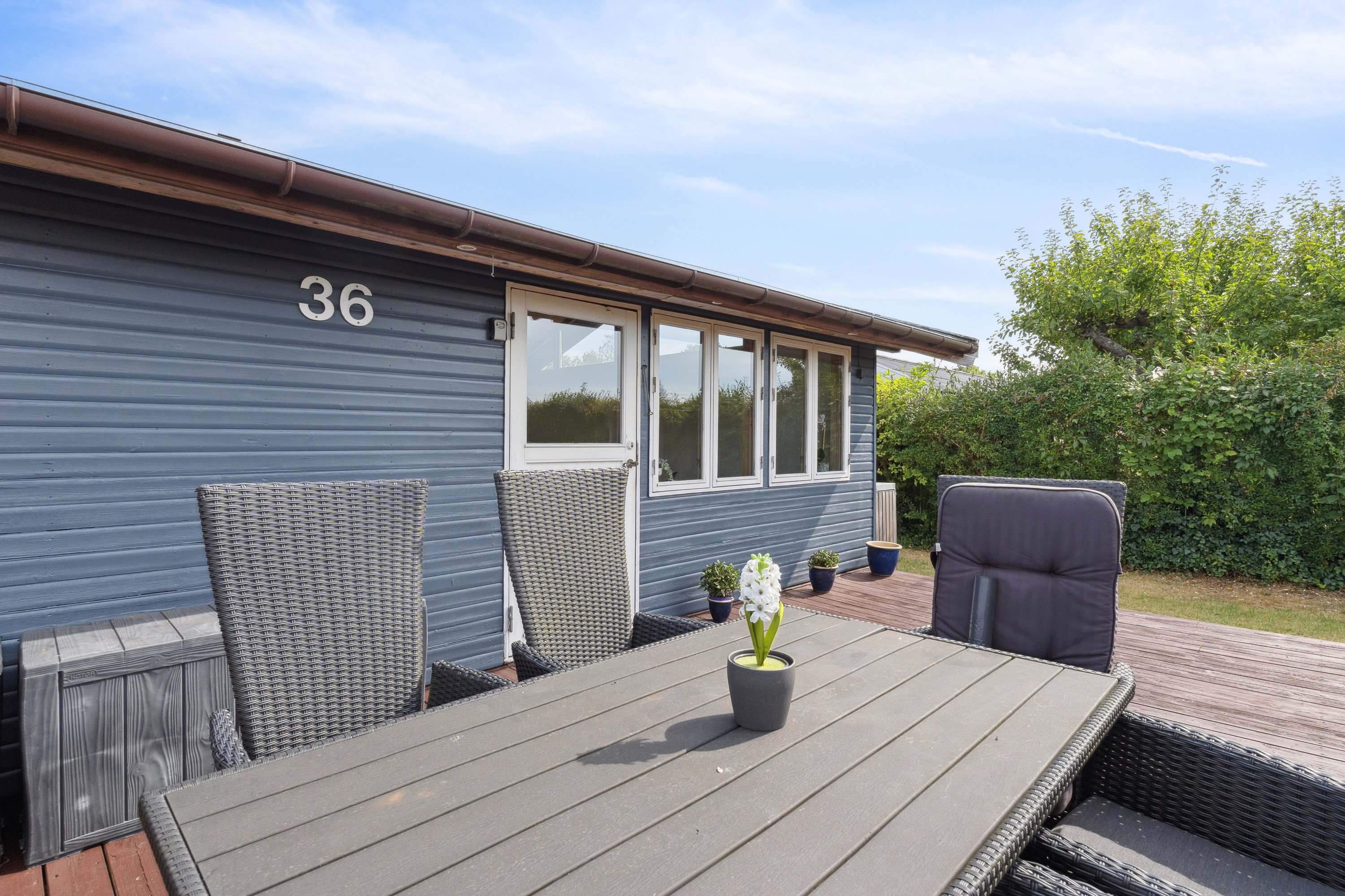 Fremhævet terrasse billede i fuldskærmstilstand. Billede af Dahliavej 36, 2610 Rødovre