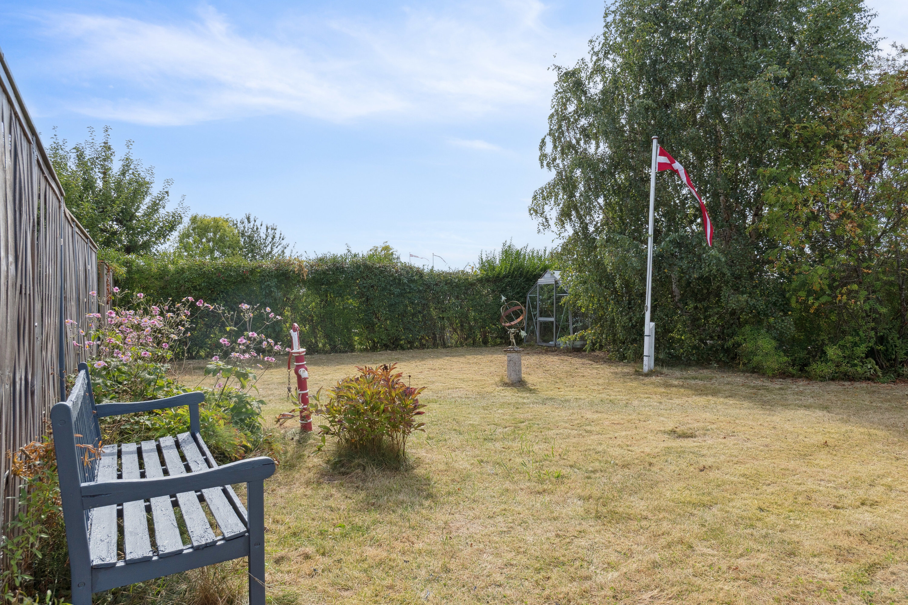 Fremhævet have billede i fuldskærmstilstand. Billede af Dahliavej 36, 2610 Rødovre