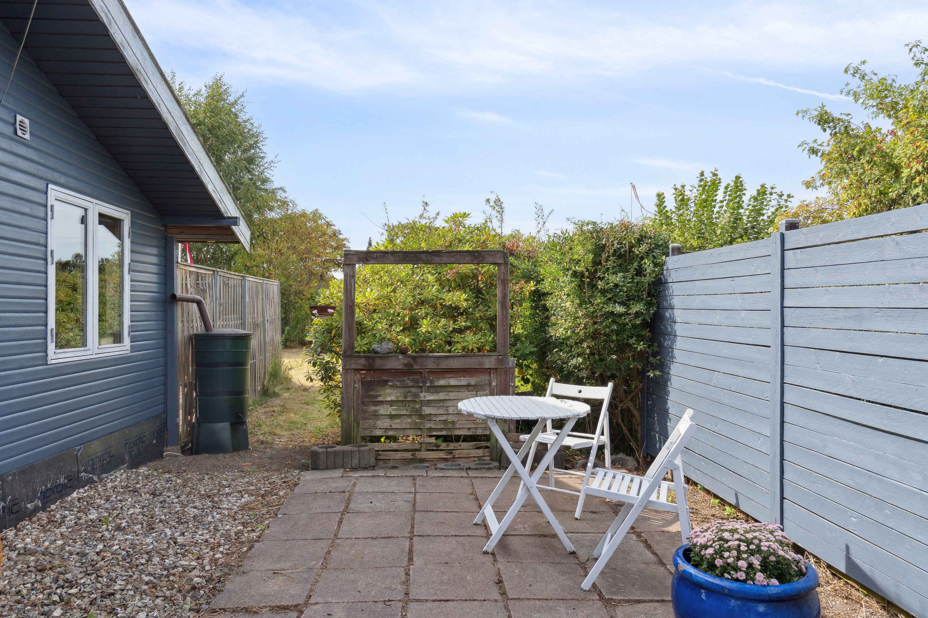 Fremhævet terrasse billede i fuldskærmstilstand. Billede af Dahliavej 36, 2610 Rødovre