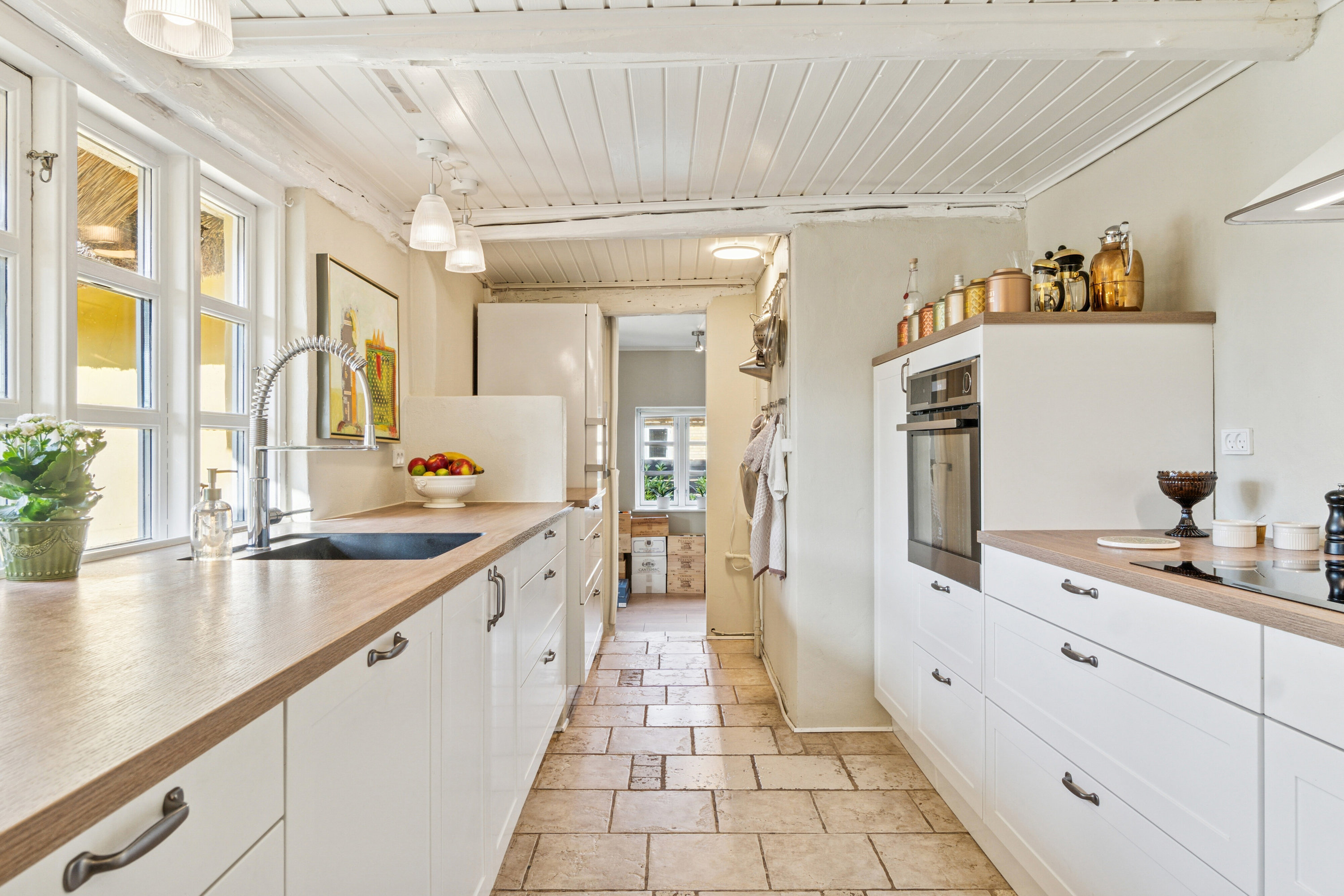 Fremhævet køkken billede i fuldskærmstilstand. Billede af Askevej 11, Kregme, 3300 Frederiksværk