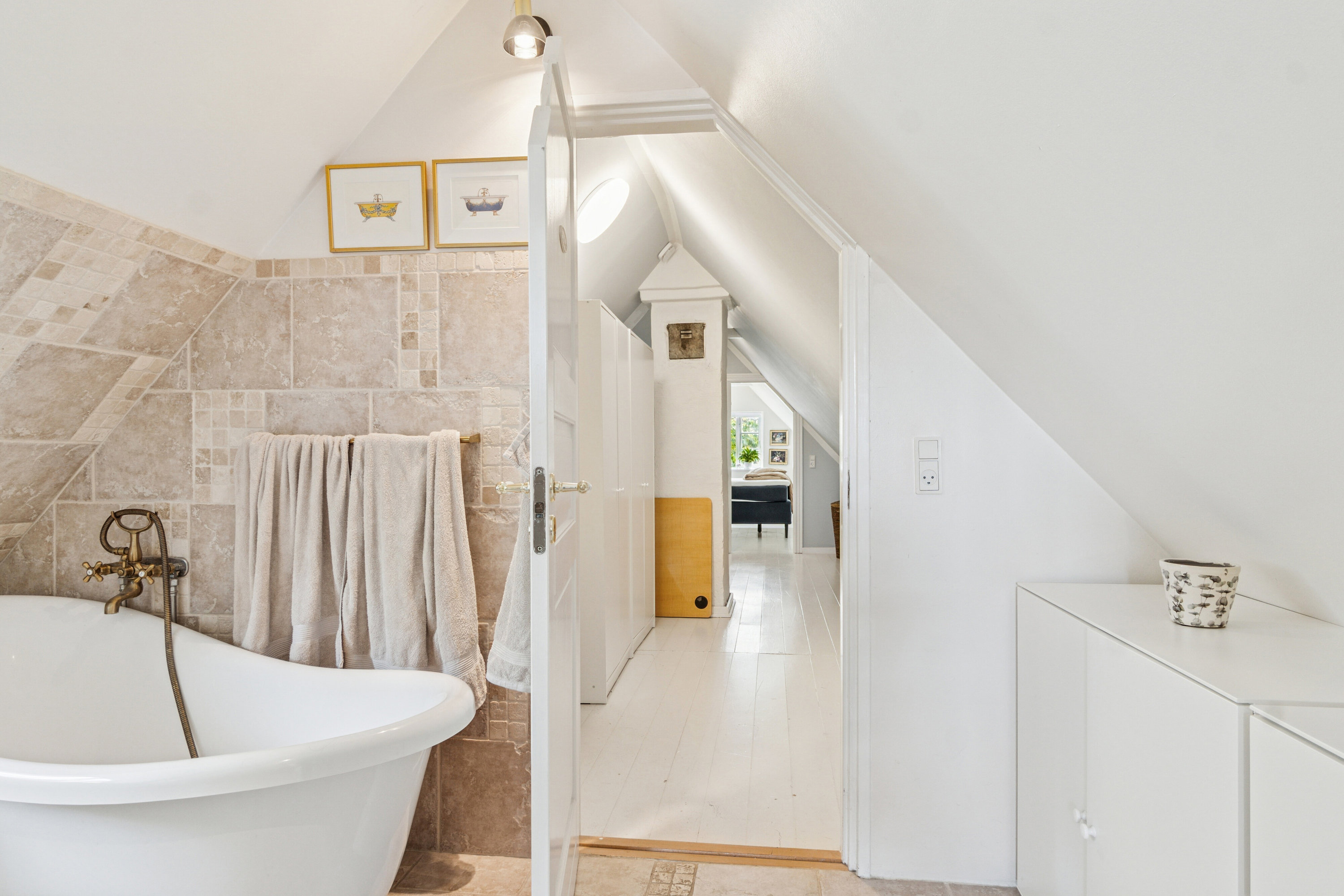 Fremhævet badeværelse billede i fuldskærmstilstand. Billede af Askevej 11, Kregme, 3300 Frederiksværk