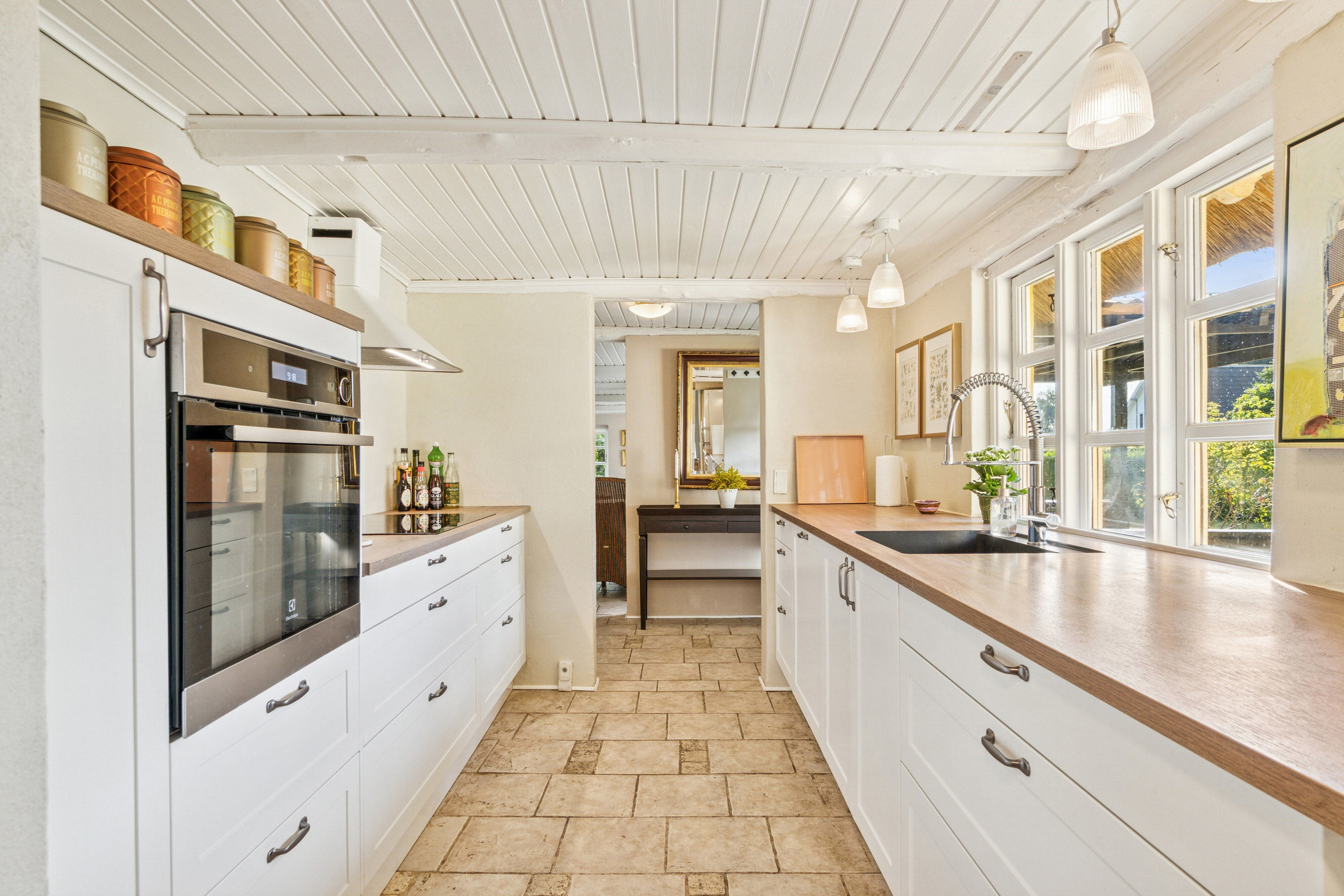 Fremhævet køkken billede i fuldskærmstilstand. Billede af Askevej 11, Kregme, 3300 Frederiksværk