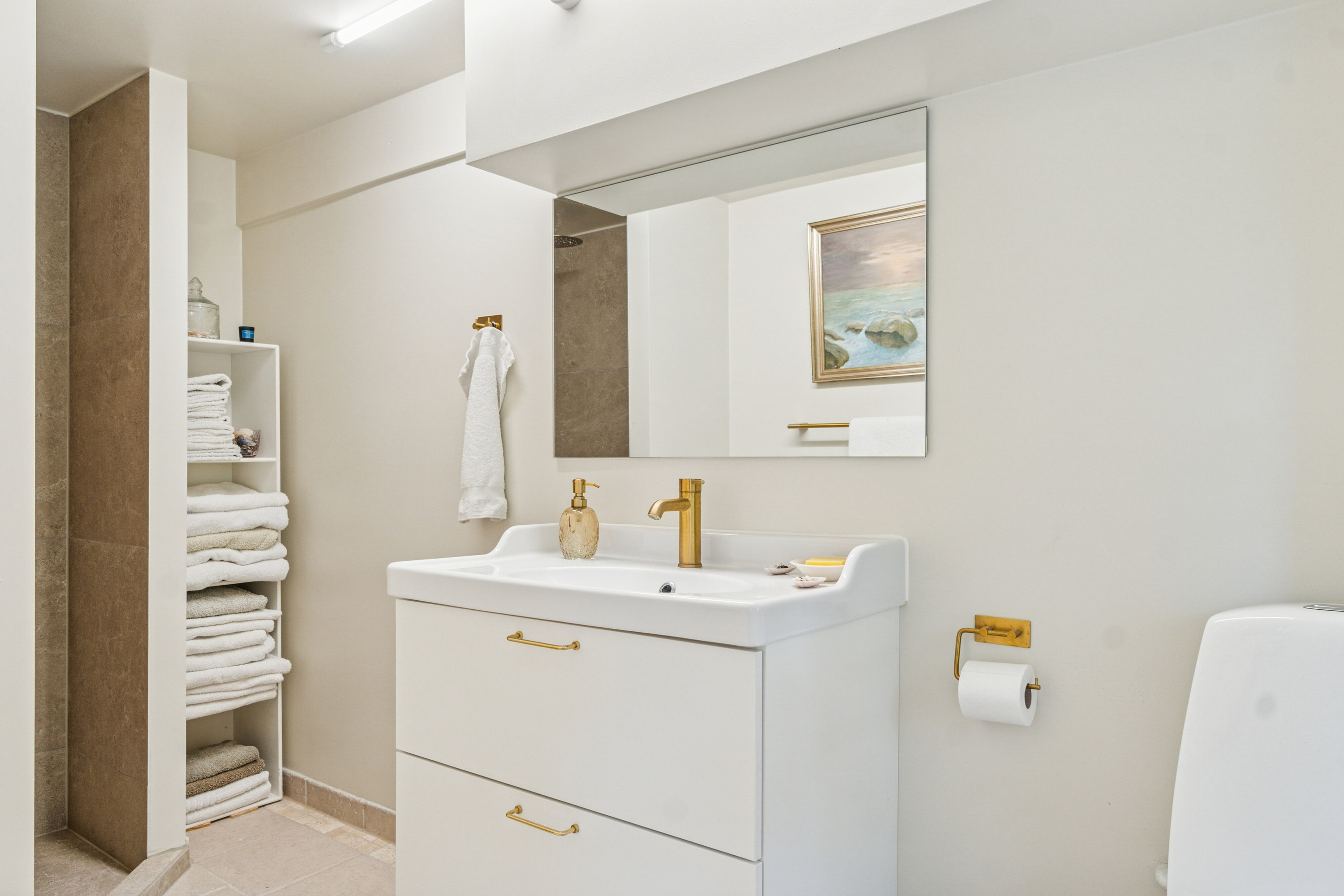 Fremhævet badeværelse billede i fuldskærmstilstand. Billede af Askevej 11, Kregme, 3300 Frederiksværk