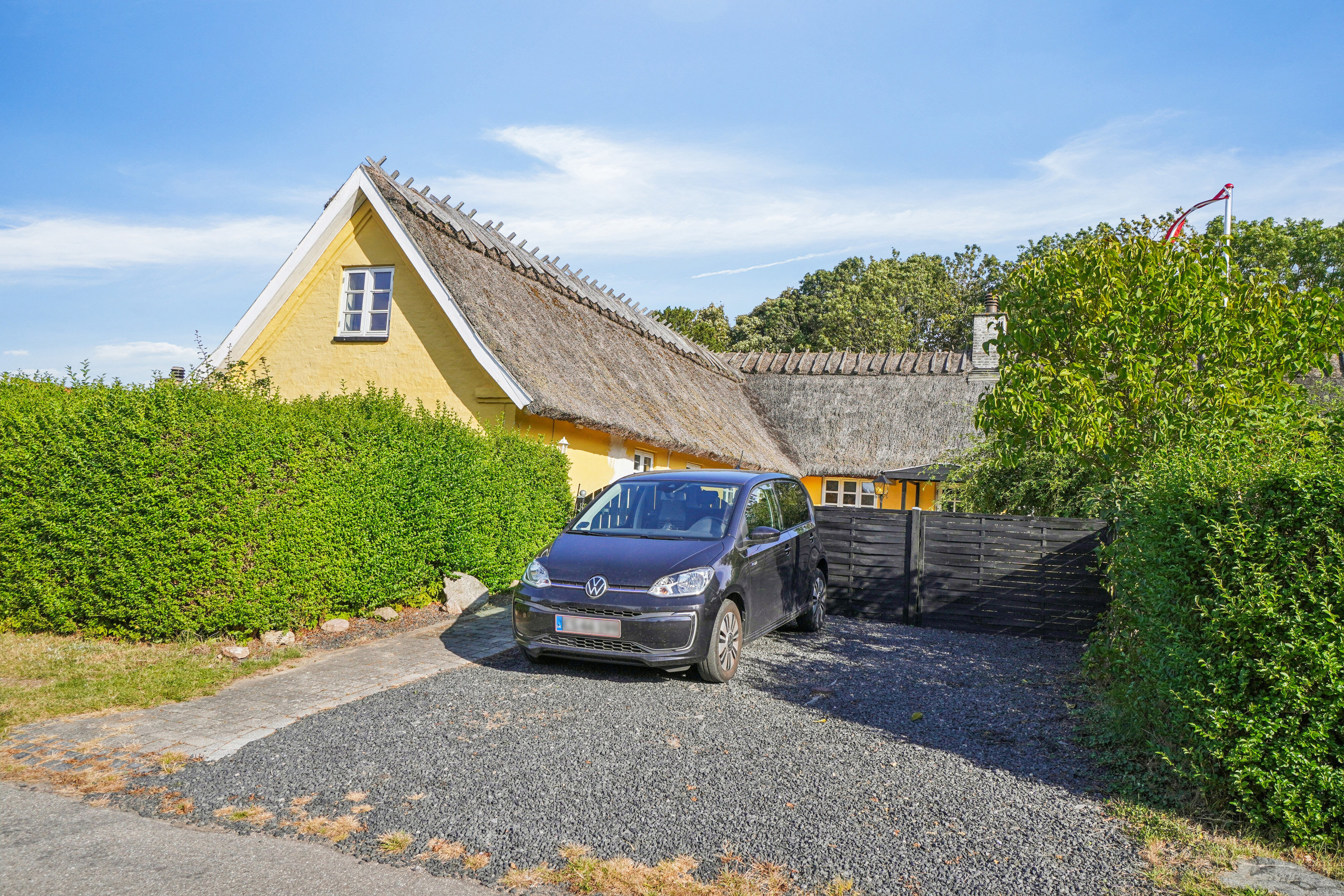 Fremhævet set fra vejen billede i fuldskærmstilstand. Billede af Askevej 11, Kregme, 3300 Frederiksværk