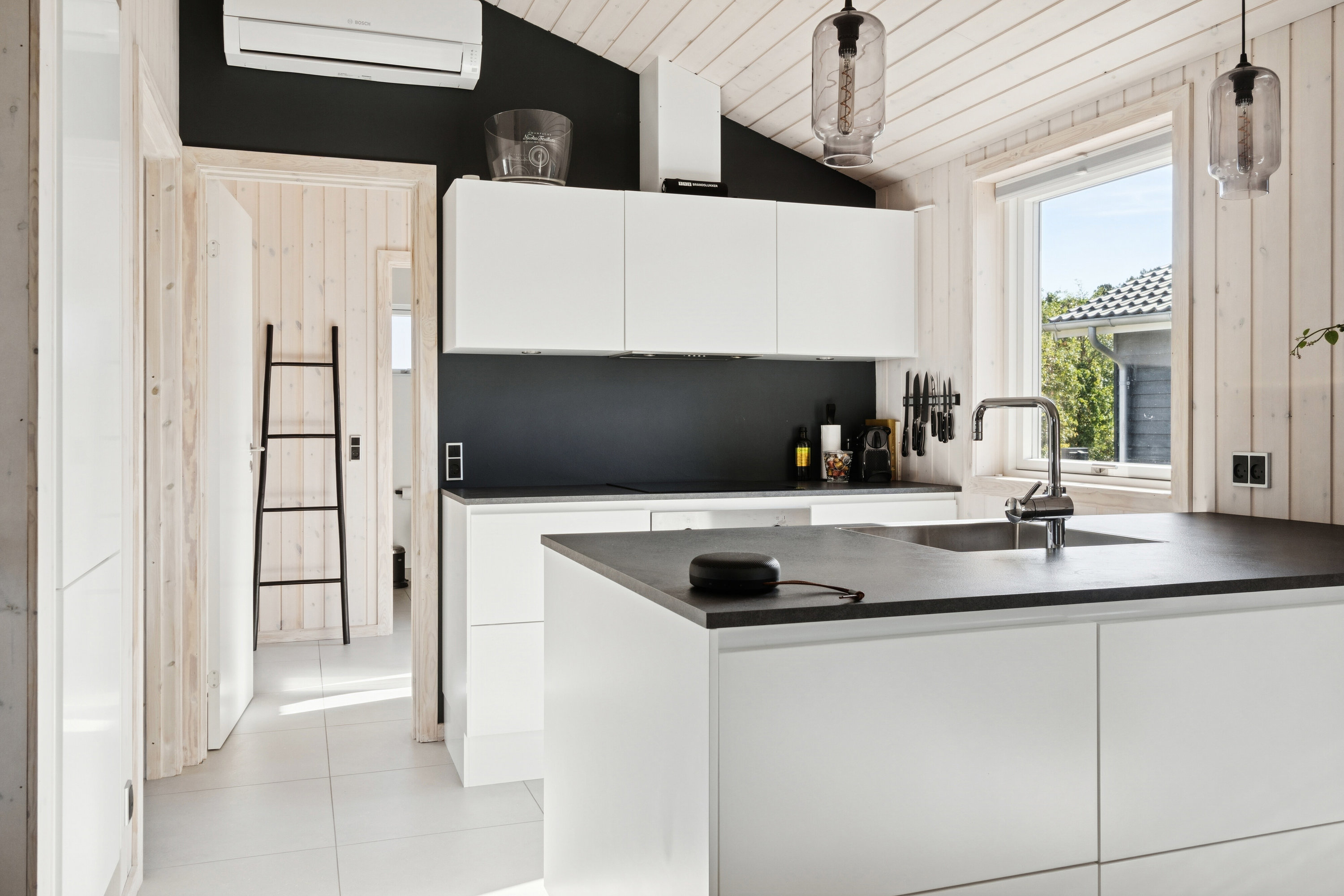 Fremhævet køkken billede i fuldskærmstilstand. Billede af Lynghækken 26, 4500 Nykøbing Sj