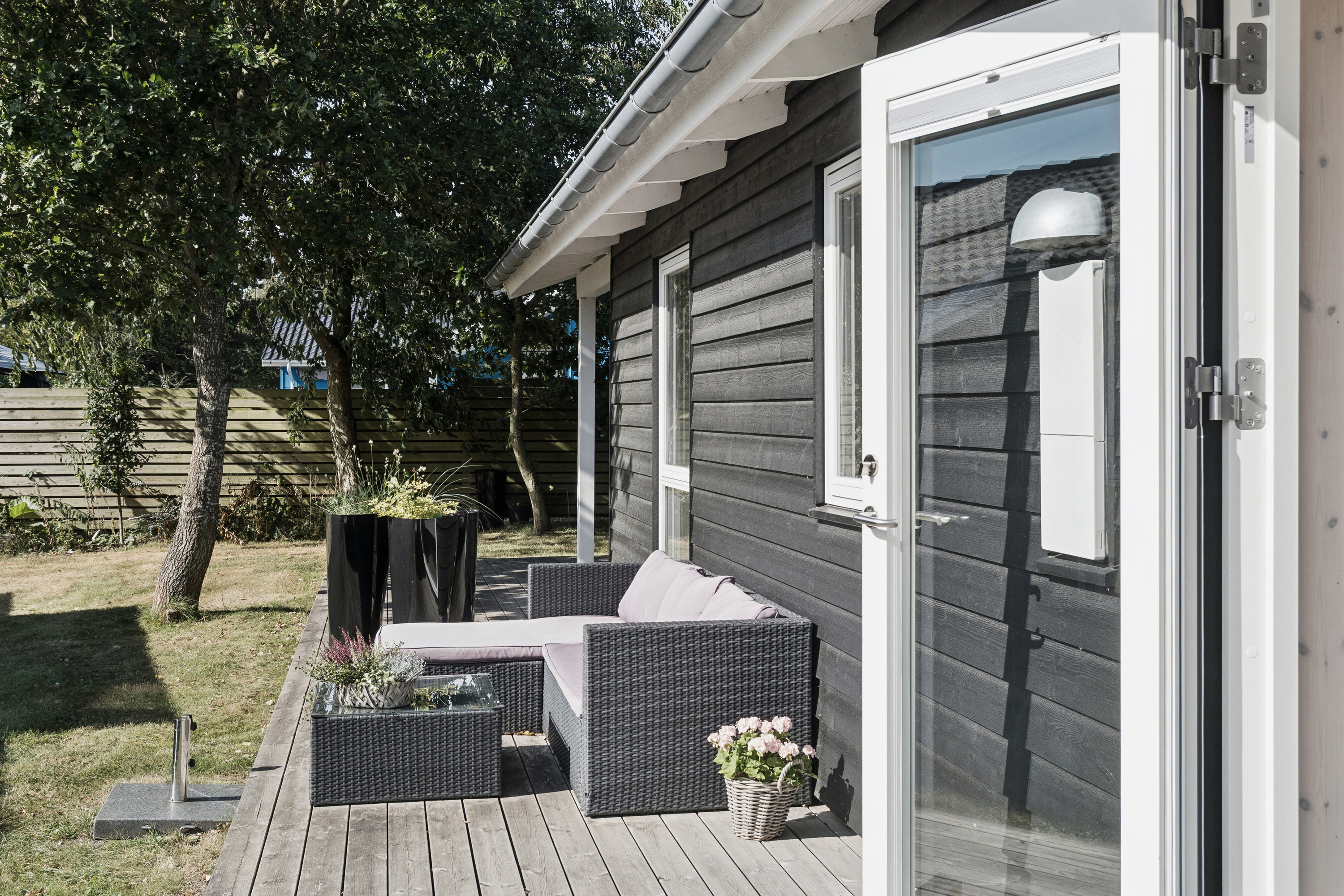 Fremhævet terrasse billede i fuldskærmstilstand. Billede af Lynghækken 26, 4500 Nykøbing Sj