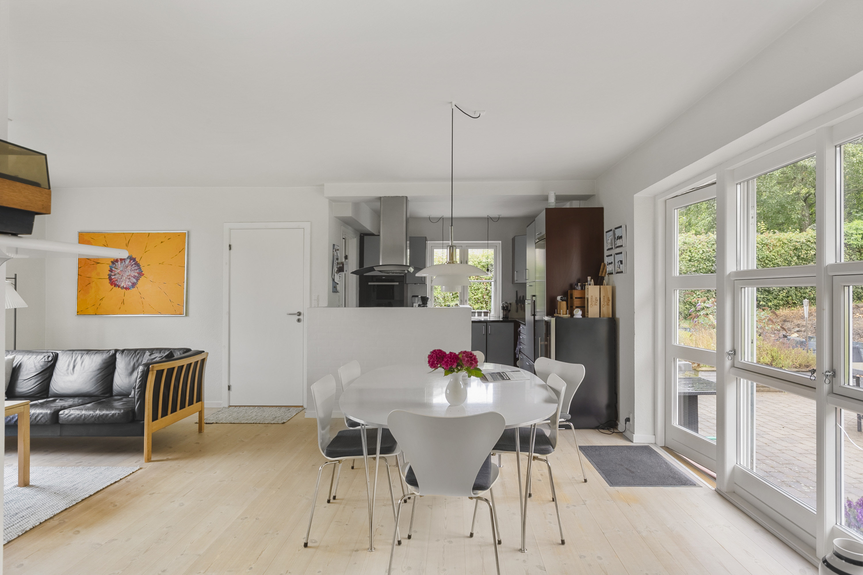 Fremhævet spisestue billede i fuldskærmstilstand. Billede af Varnæsvej 139, 6200 Aabenraa